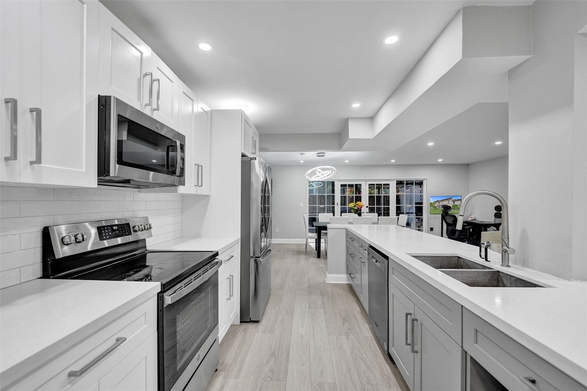 Hollywood Gardens - Residential