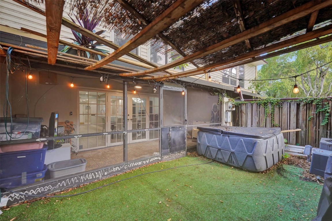 Hollywood Gardens - Residential