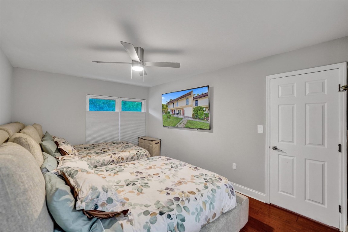 Hollywood Gardens - Residential