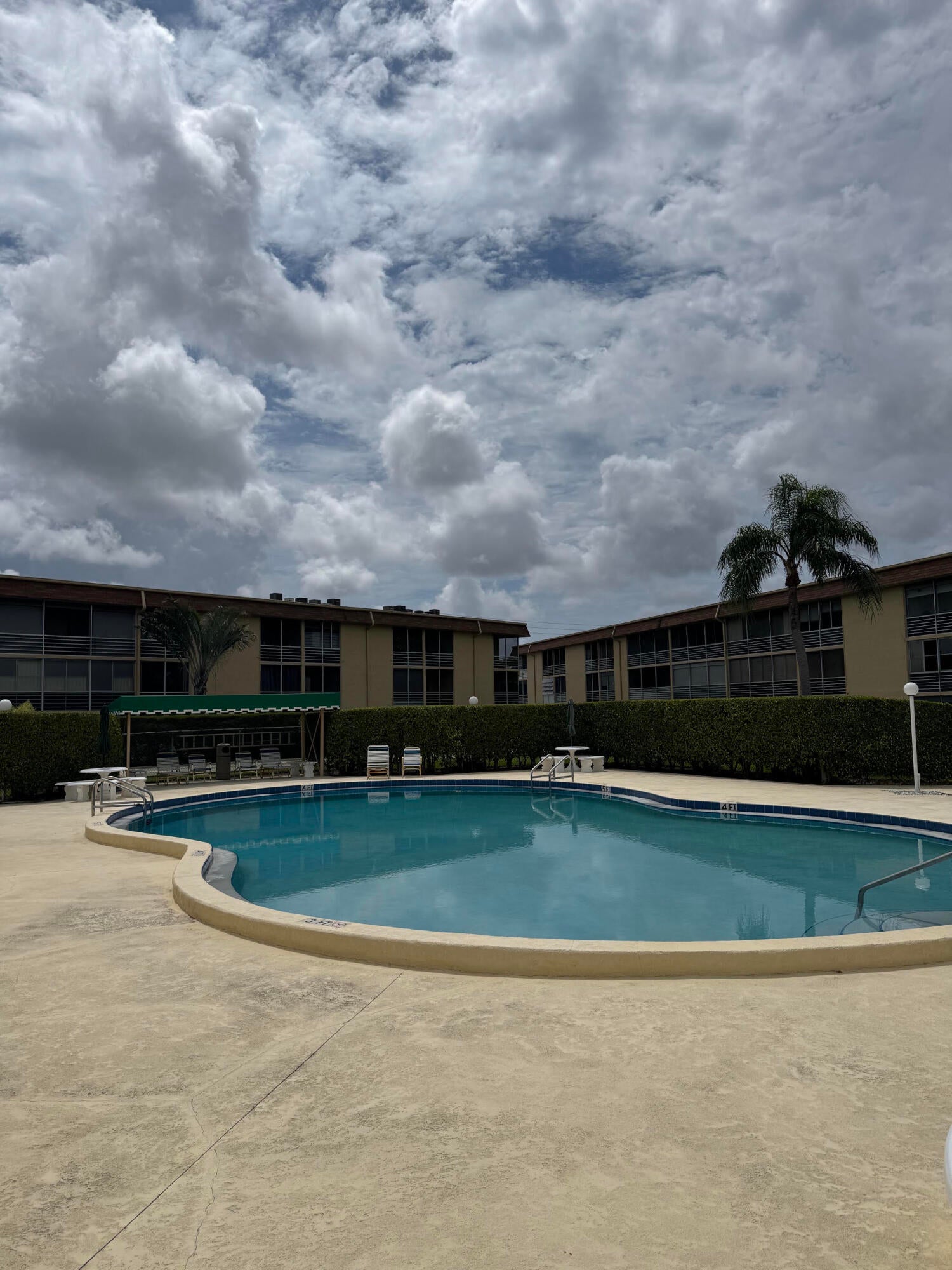 700 VILLAGE GREEN Court 221, Palm Springs FL 33461