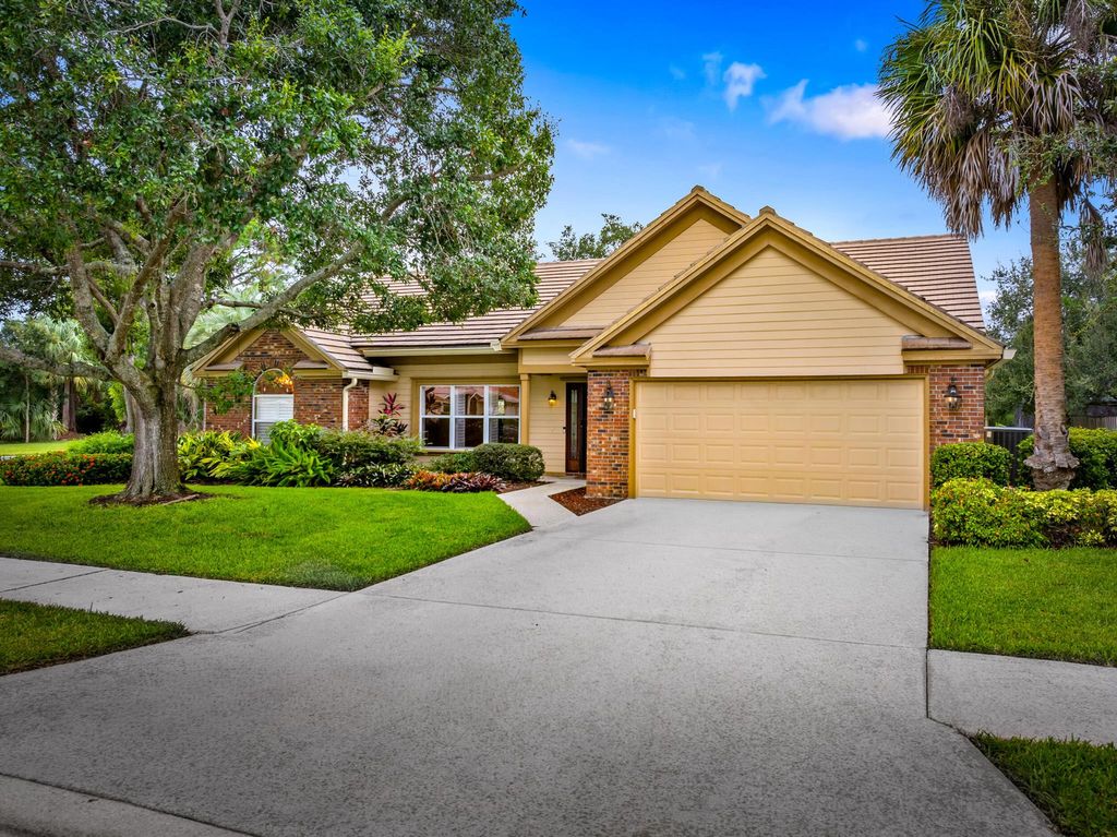Photo of 412 SW Mimosa Cove, Port Saint Lucie, FL 34986 (MLS # R11121070)