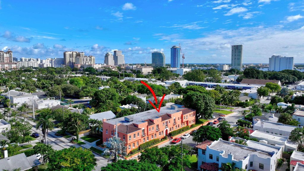 Photo of 623 Park Place #23, West Palm Beach, FL 33401 (MLS # R11046782)