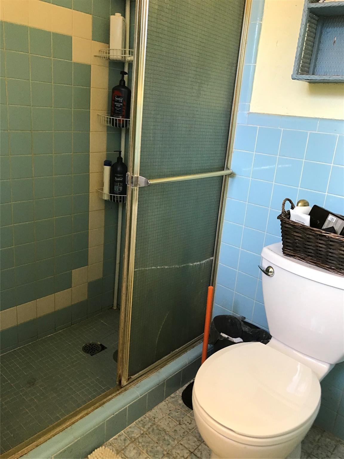 Hollywood Hills 6-22 B - Residential