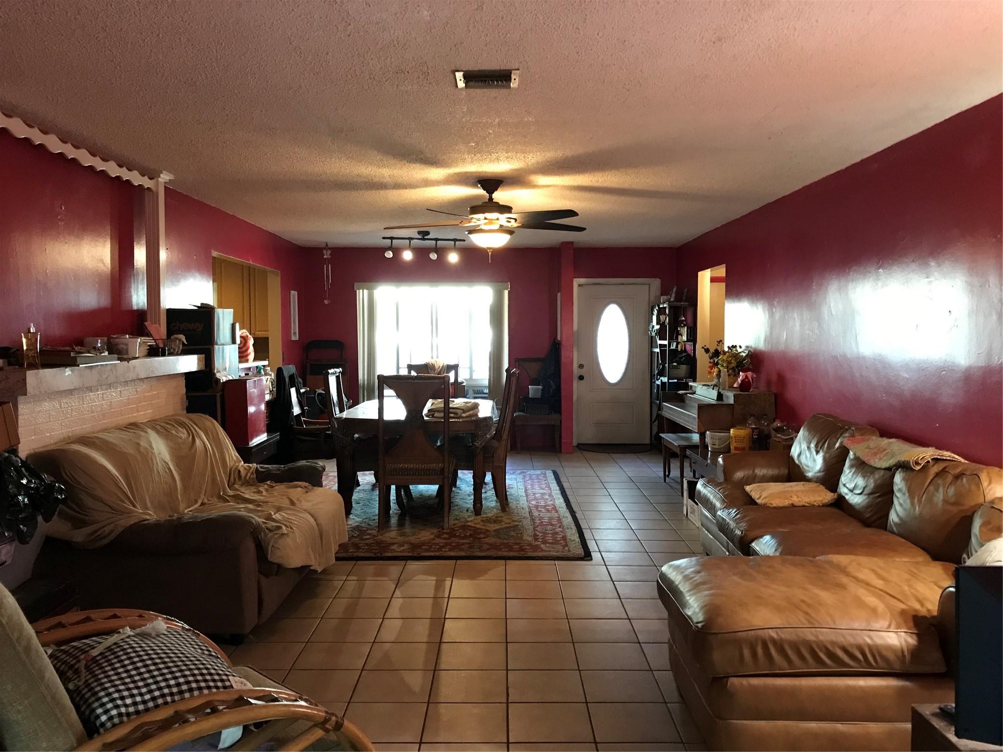 Hollywood Hills 6-22 B - Residential