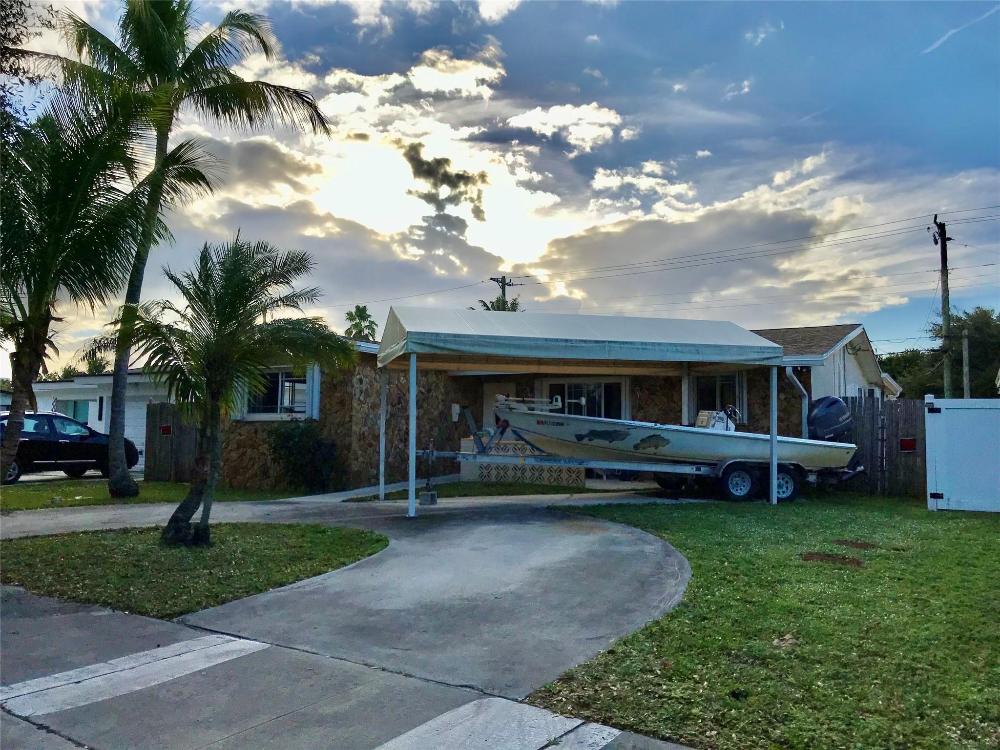 Hollywood Hills 6-22 B - Residential