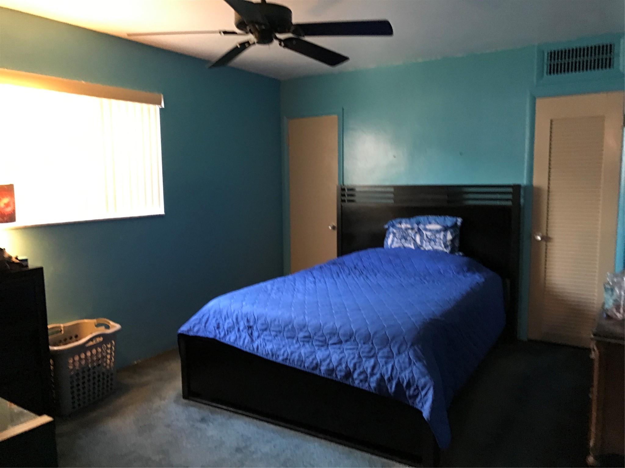 Hollywood Hills 6-22 B - Residential