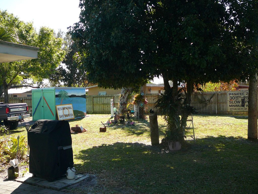 Photo of 125 Garden Avenue, Fort Pierce, FL 34982 (MLS # R11162420)