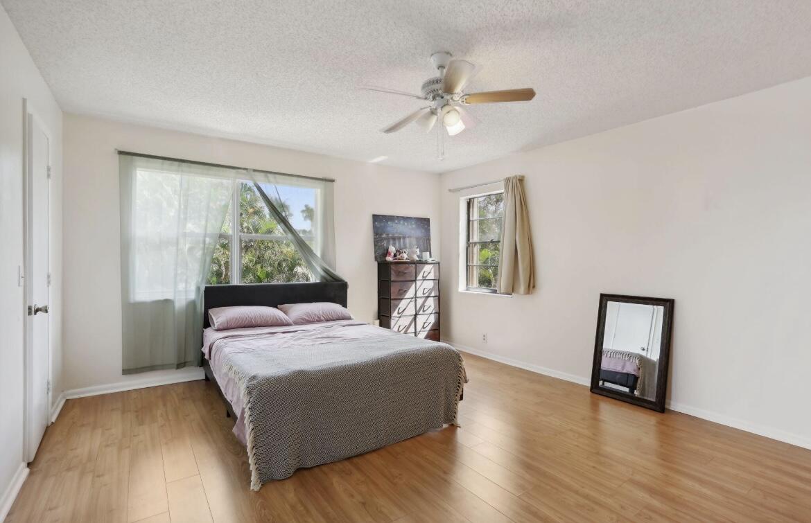 SEAWAY TERRACE IN - Residential Lease