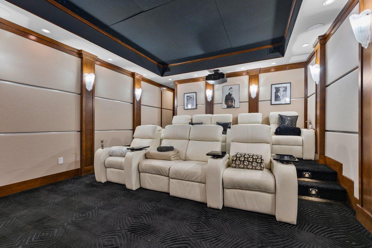 FRENCHMANS CREEK - Residential