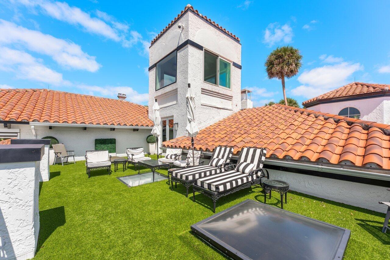 FRENCHMANS CREEK - Residential