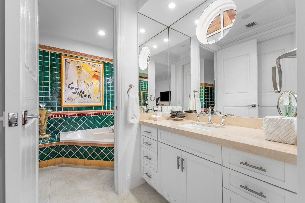 FRENCHMANS CREEK - Residential