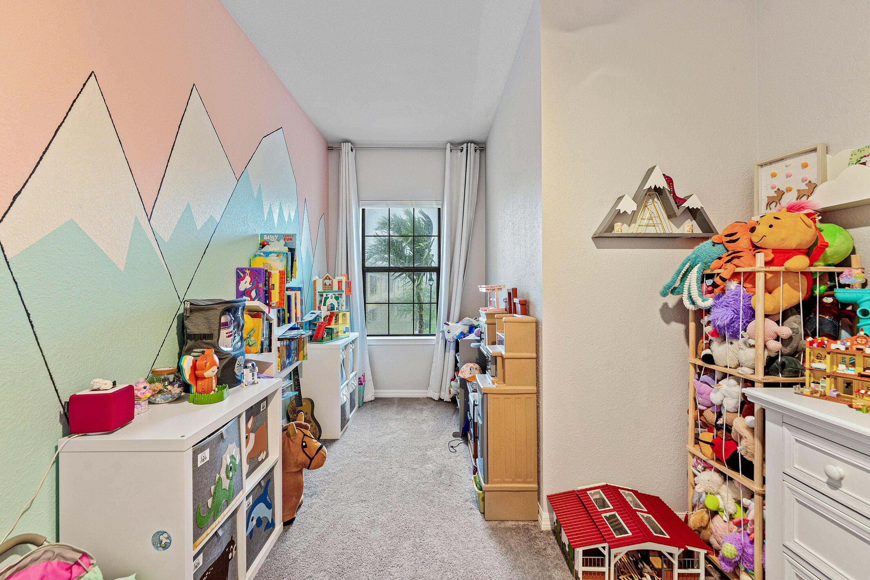 PRESTON SQUARE - Residential