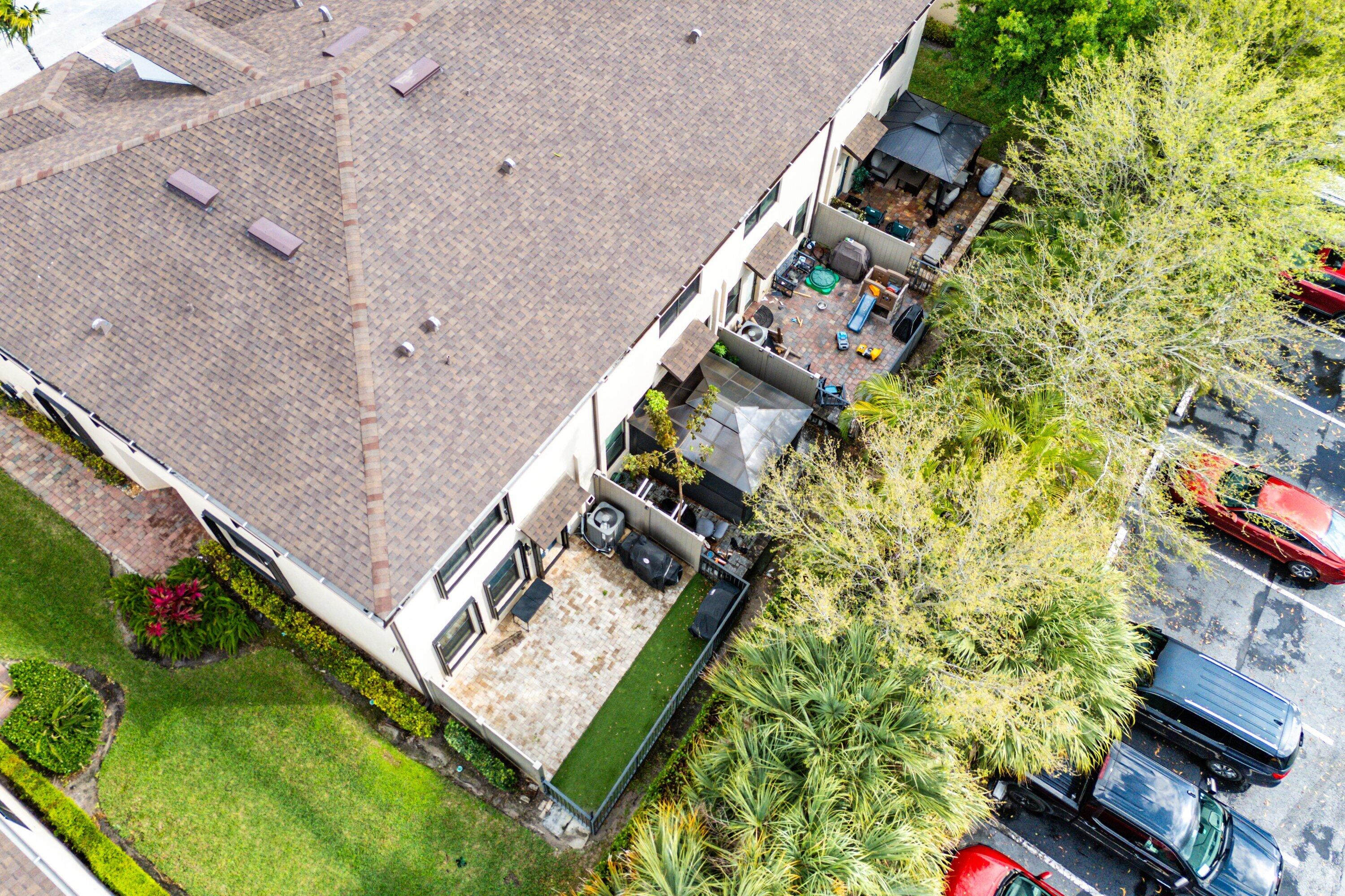 PRESTON SQUARE - Residential