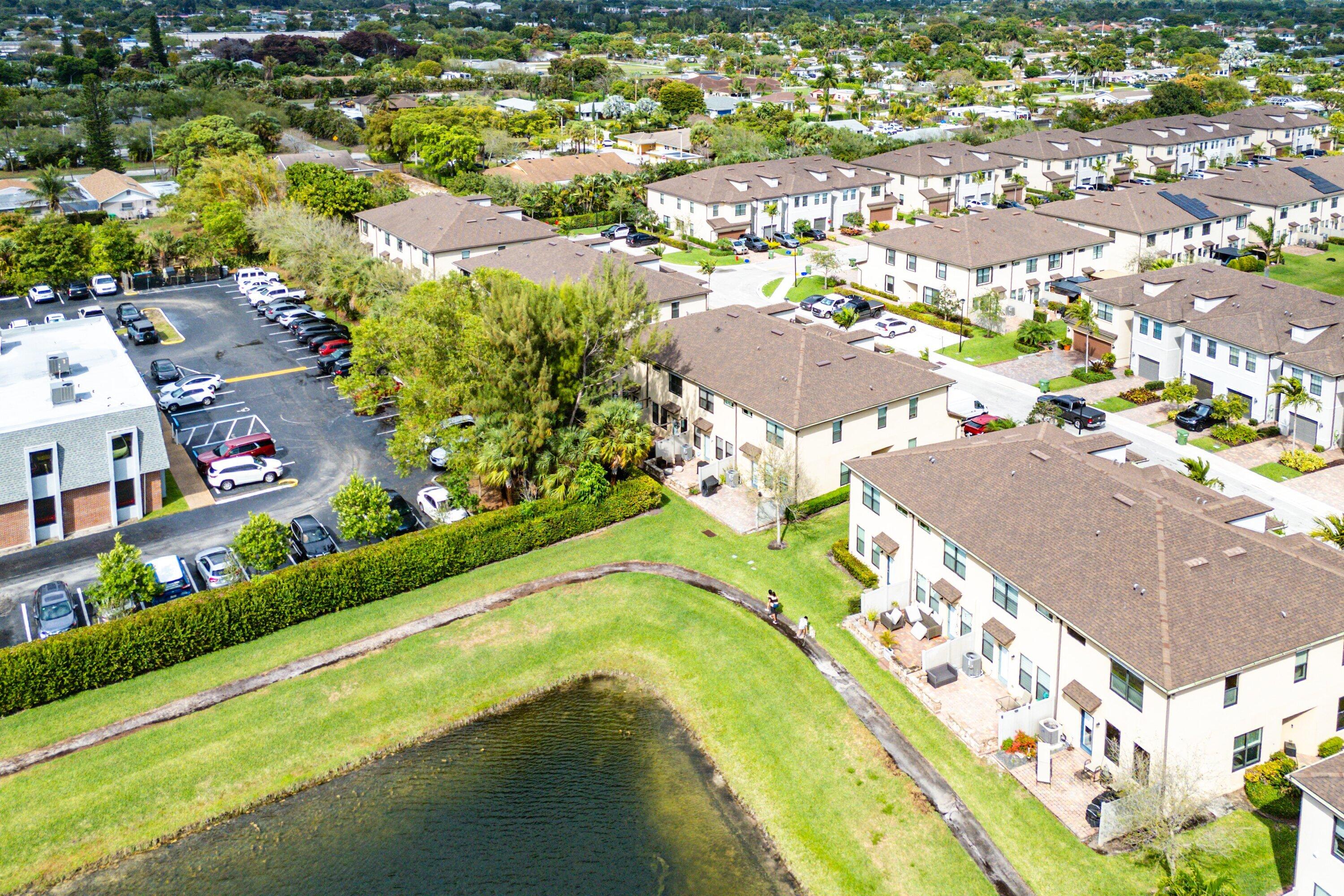 PRESTON SQUARE - Residential