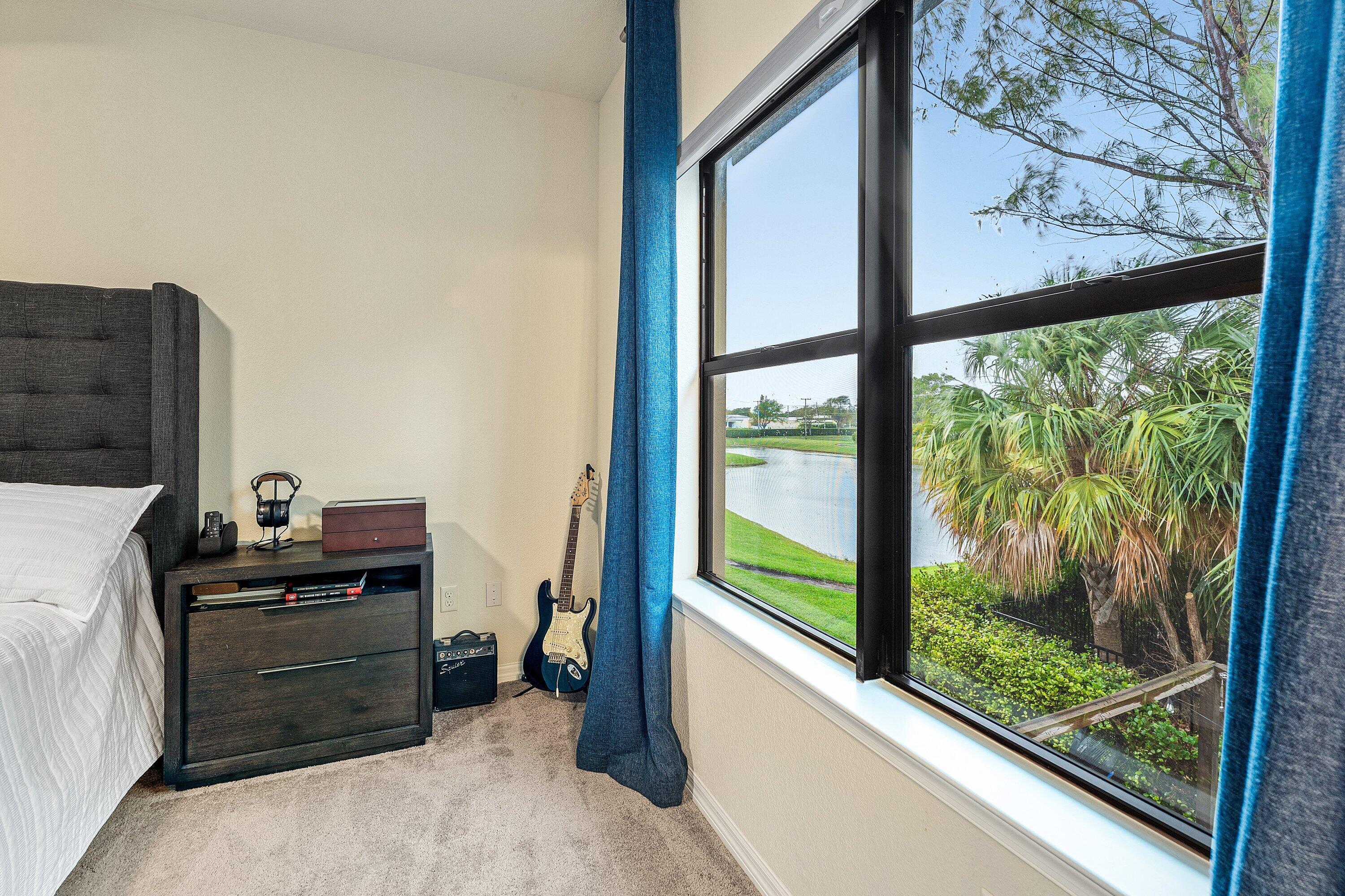 PRESTON SQUARE - Residential