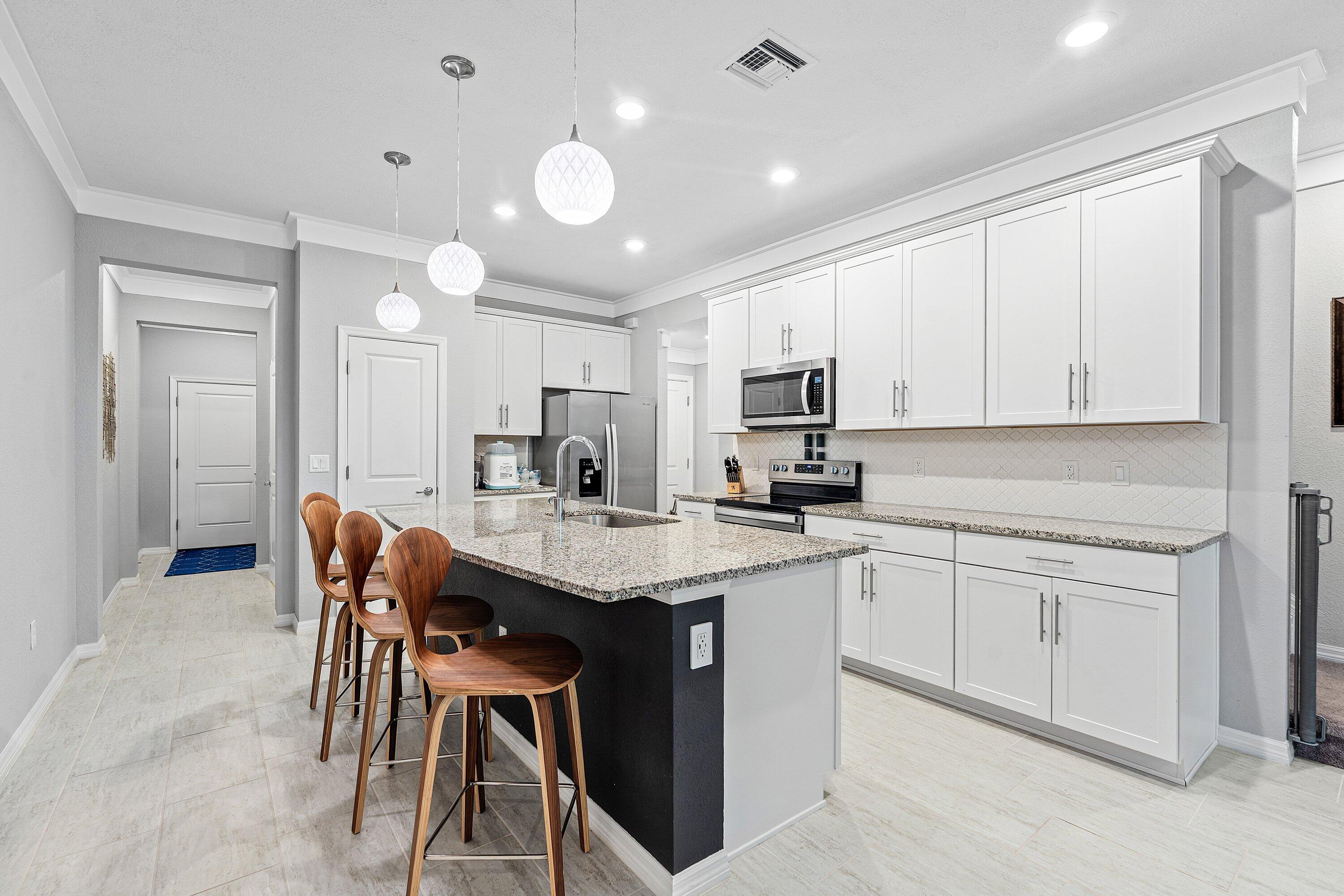 PRESTON SQUARE - Residential