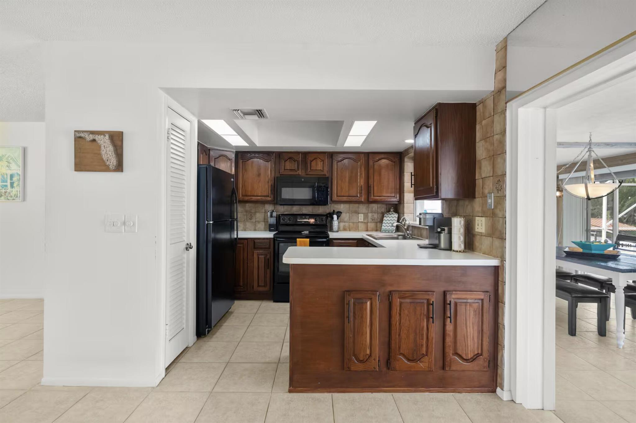 PORT ST LUCIE SECTION 6 - Residential Lease