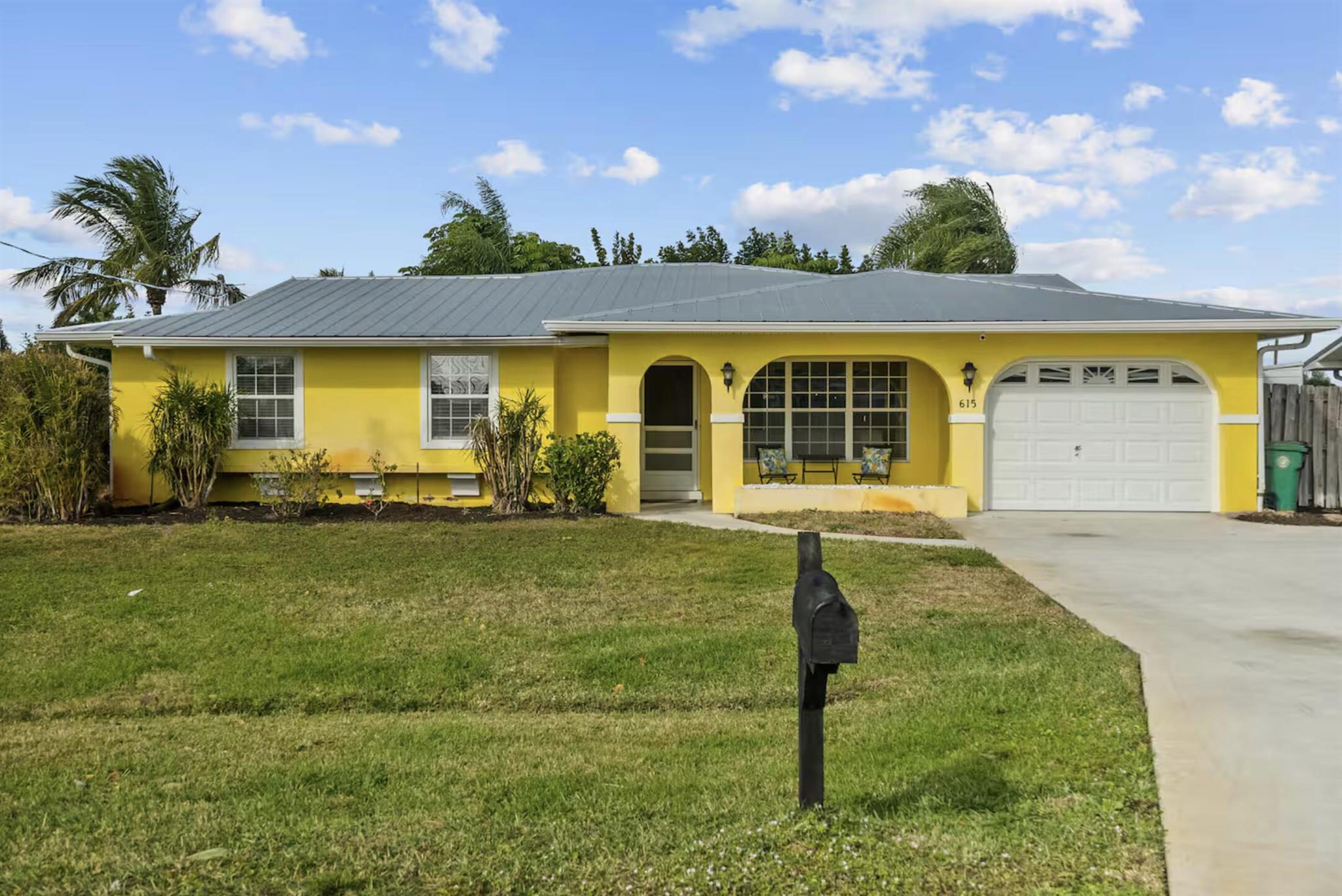 PORT ST LUCIE SECTION 6 - Residential Lease