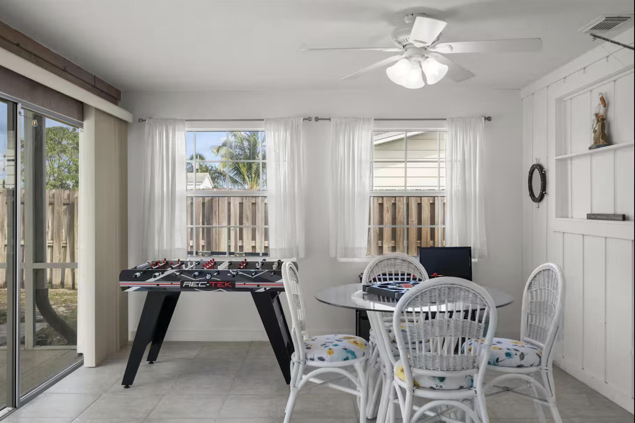 PORT ST LUCIE SECTION 6 - Residential Lease