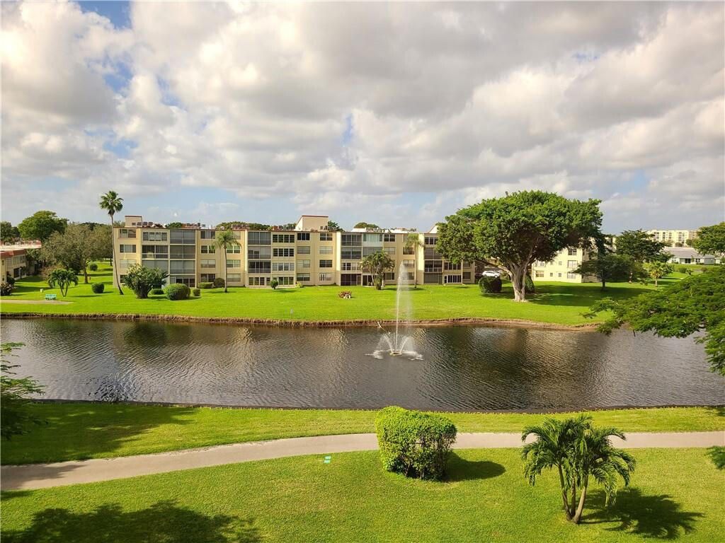 Photo of 14671 Bonaire Boulevard #306, Delray Beach, FL 33446 (MLS # R11143967)