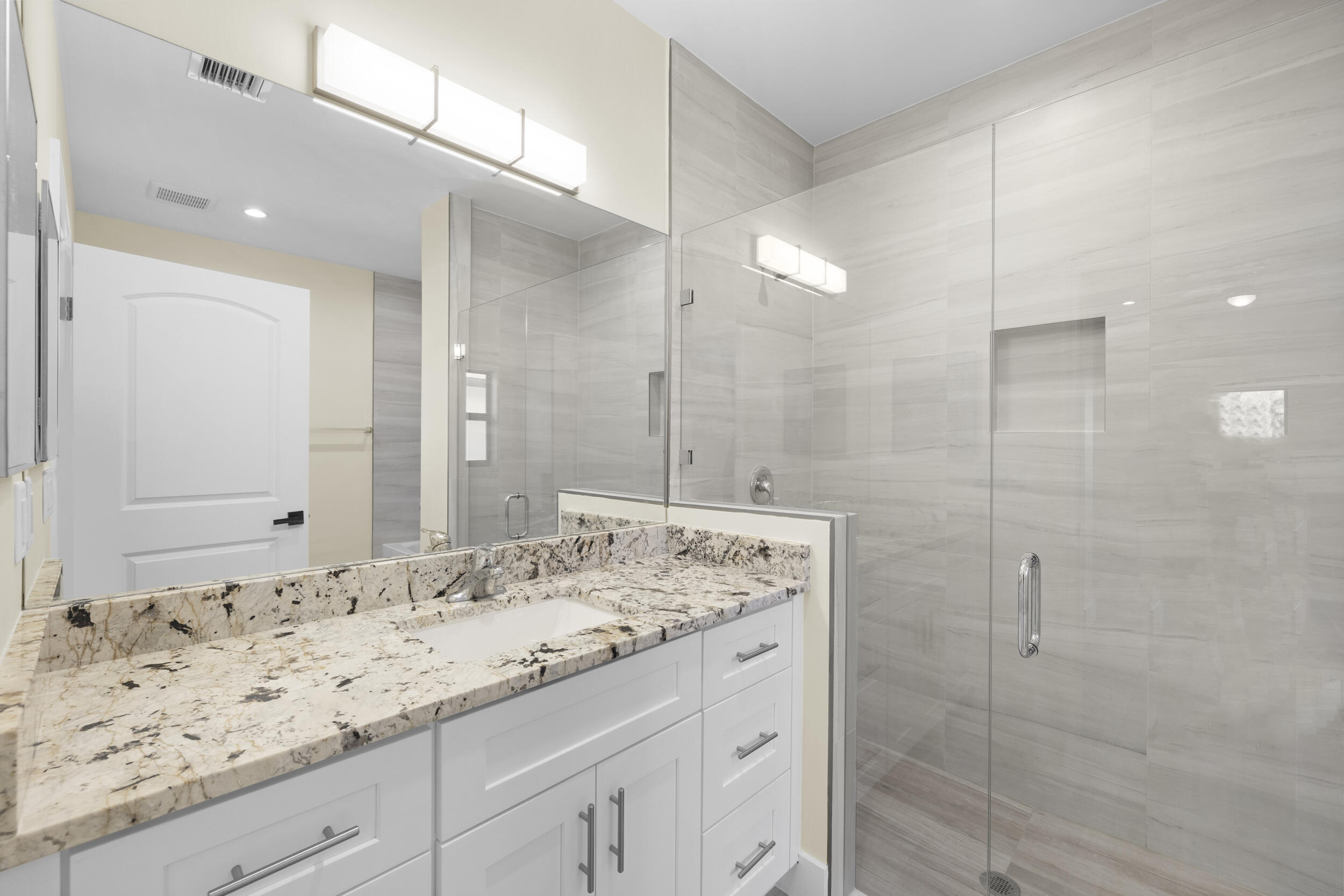 SOUTHRIDGE - Residential