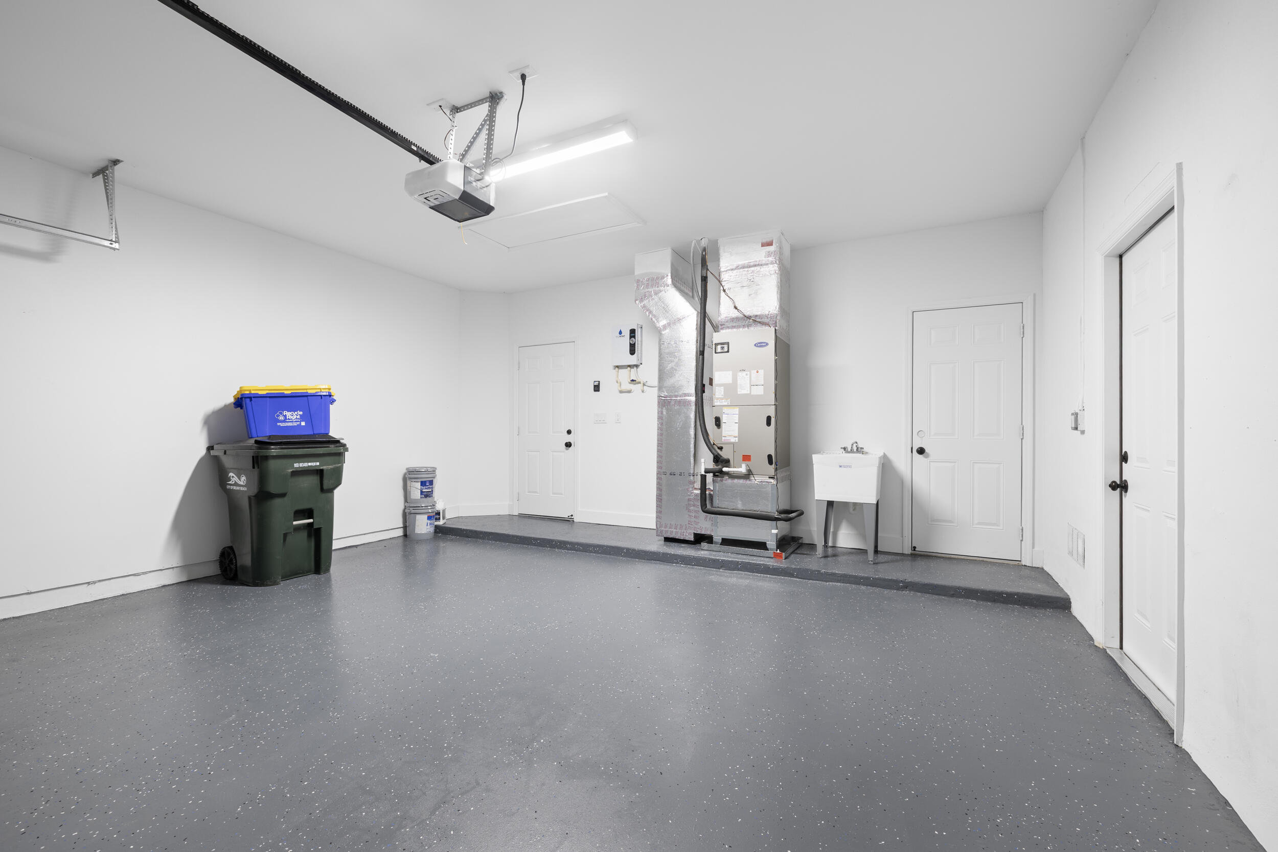 SOUTHRIDGE - Residential