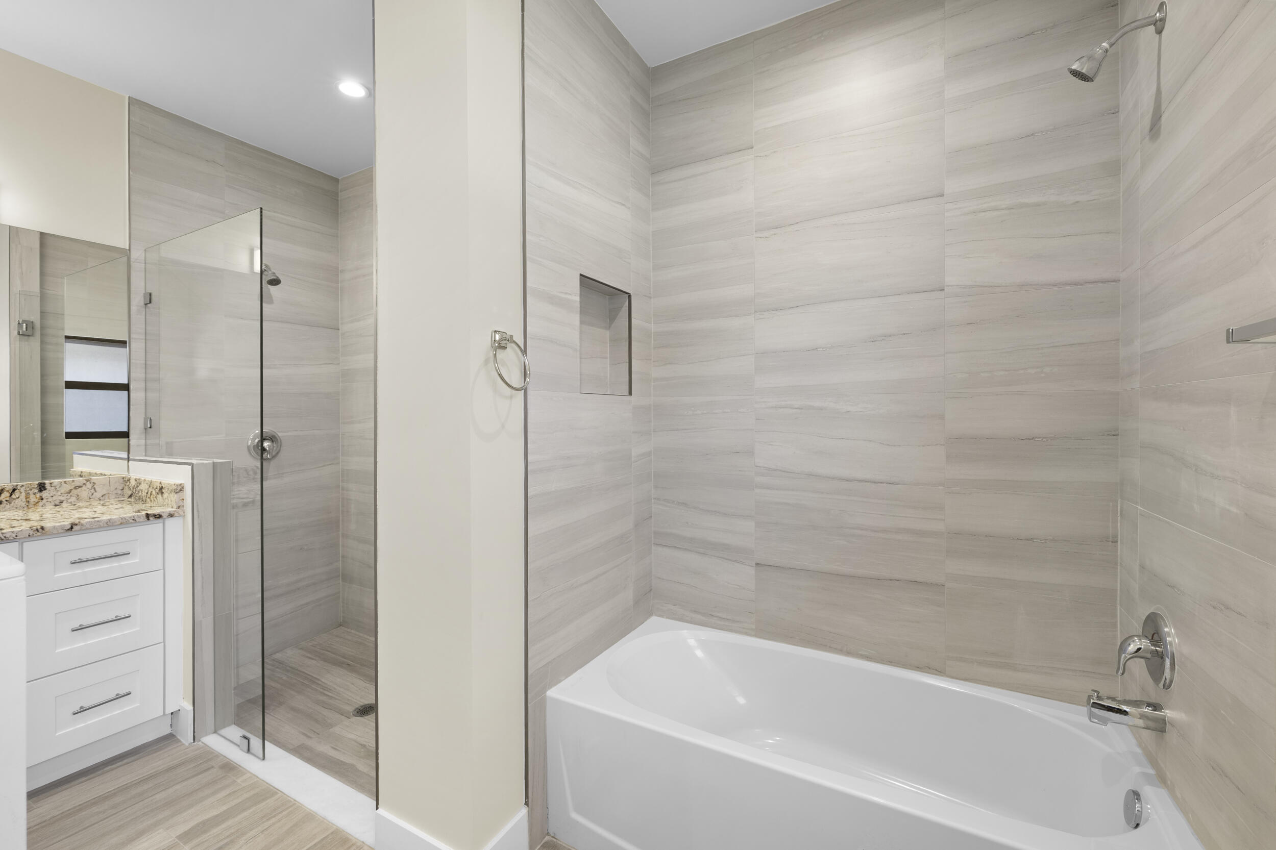 SOUTHRIDGE - Residential