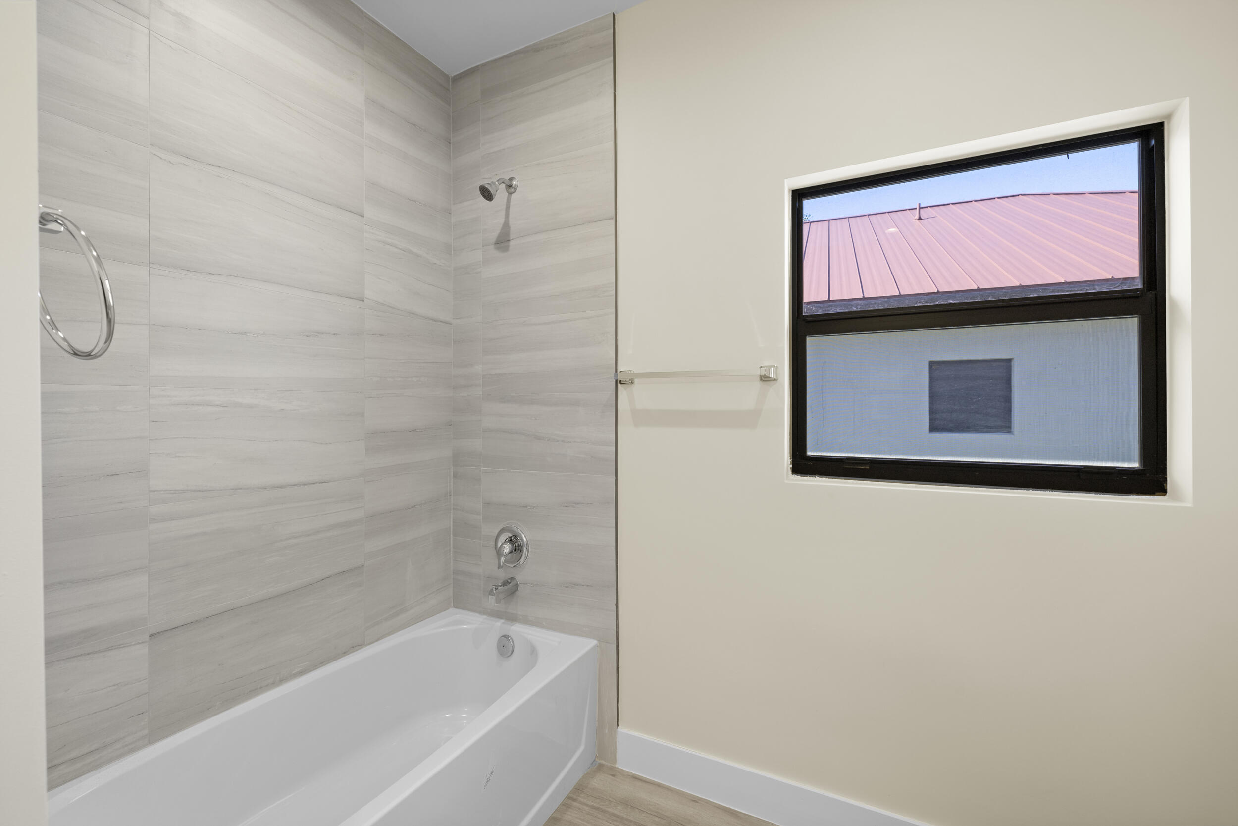 SOUTHRIDGE - Residential