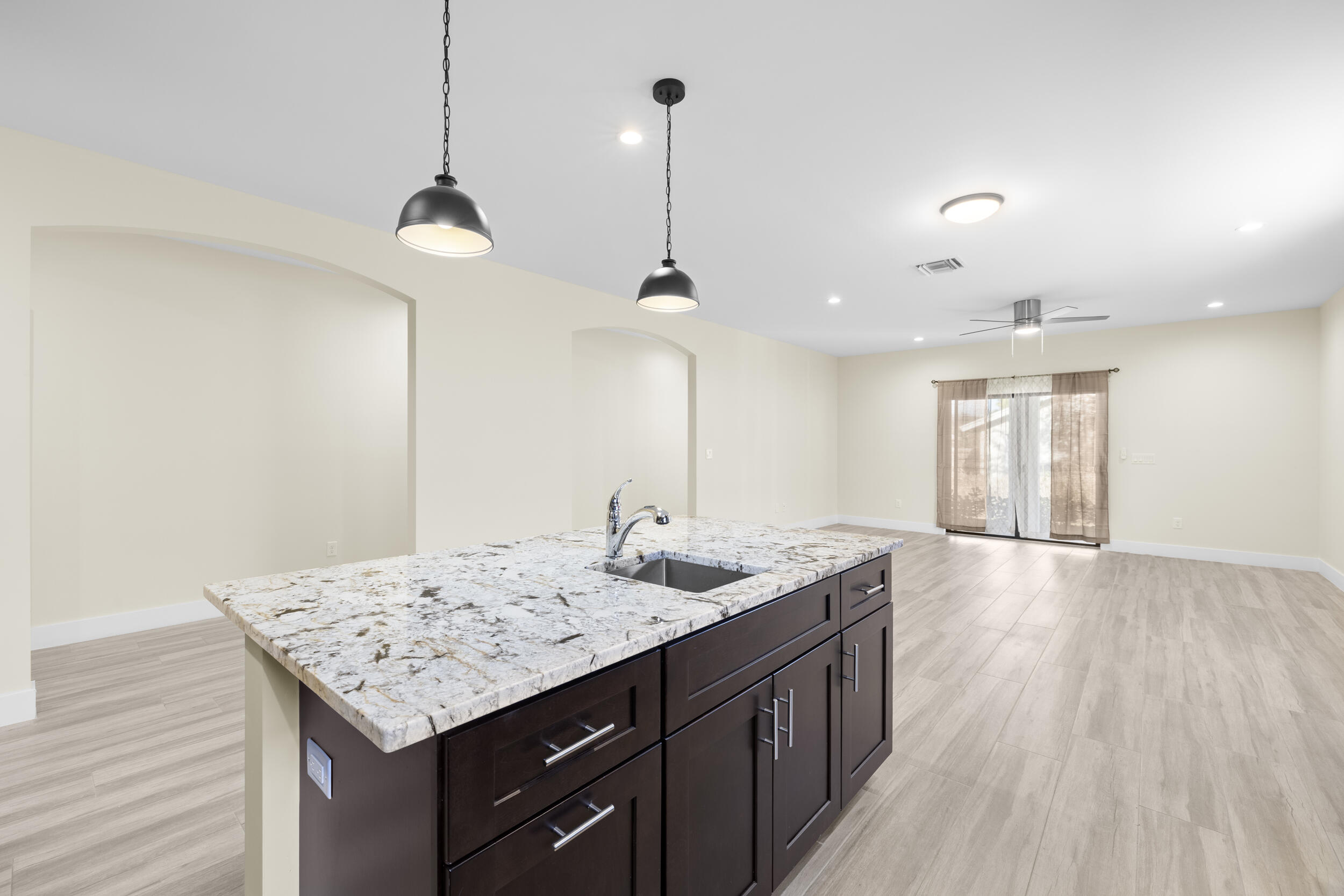 SOUTHRIDGE - Residential