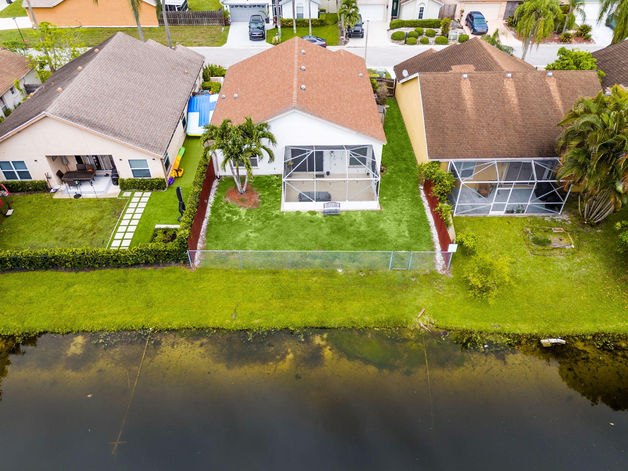 WATERWAY COVE OF WELLINGTON - Residential