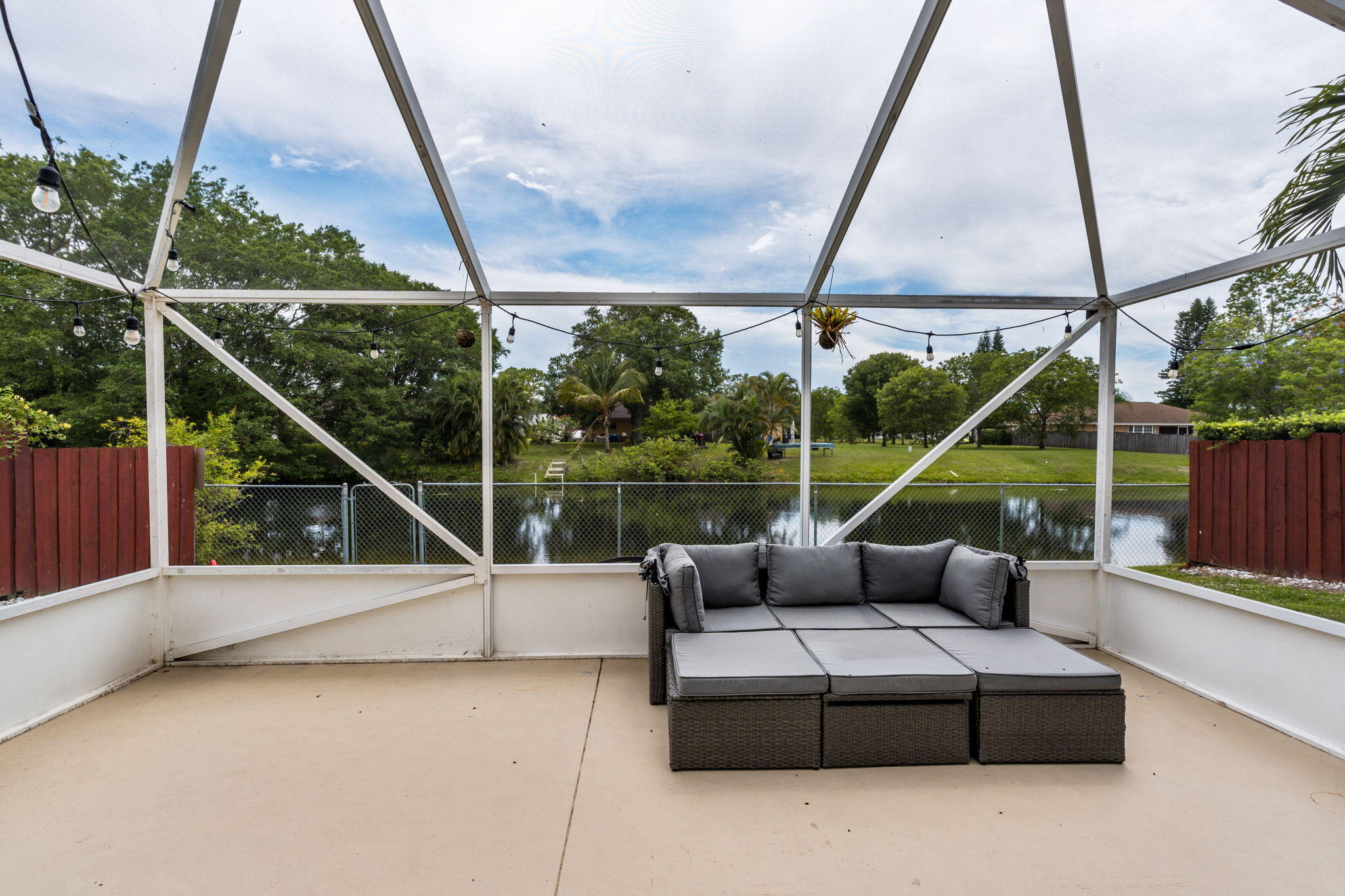 WATERWAY COVE OF WELLINGTON - Residential