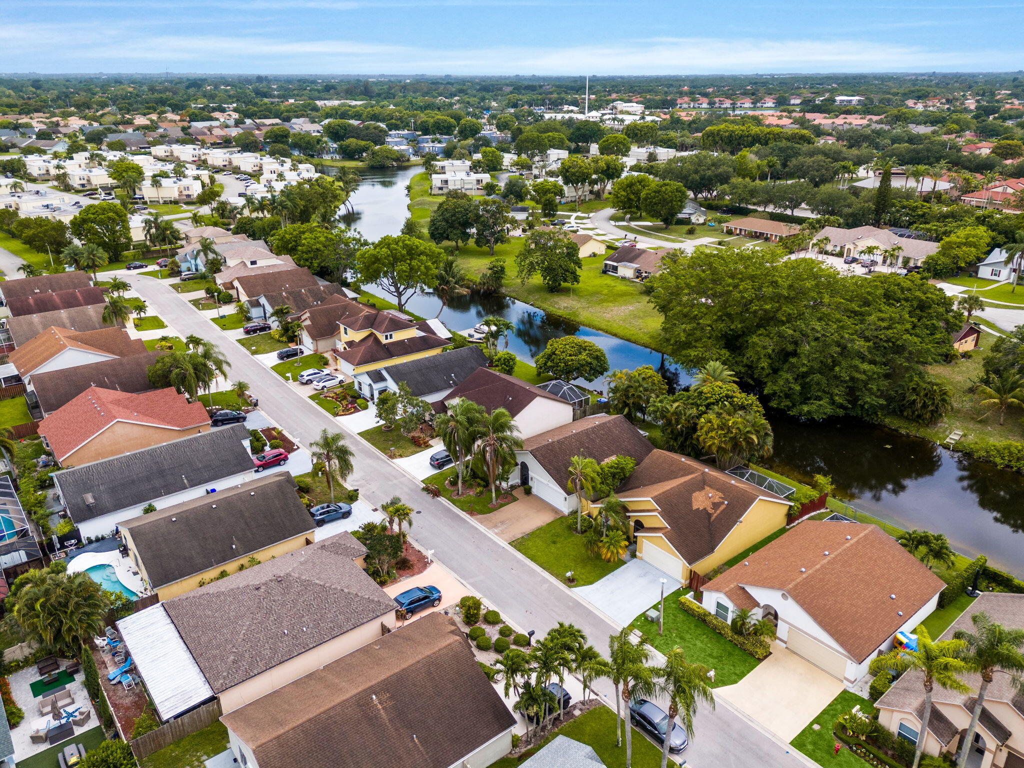 WATERWAY COVE OF WELLINGTON - Residential