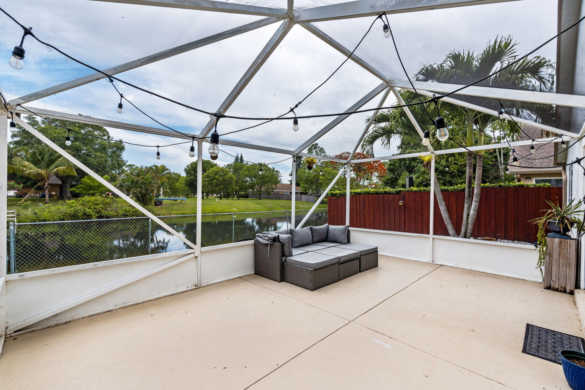WATERWAY COVE OF WELLINGTON - Residential
