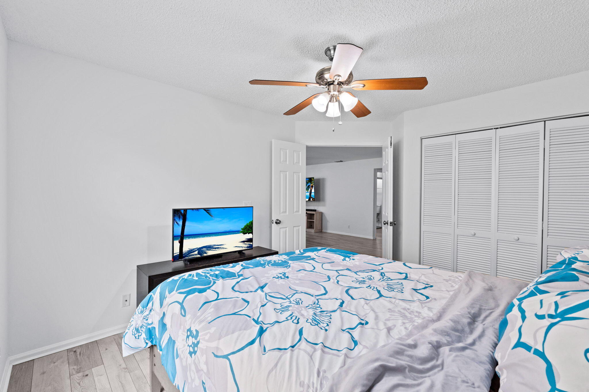 WATERWAY COVE OF WELLINGTON - Residential