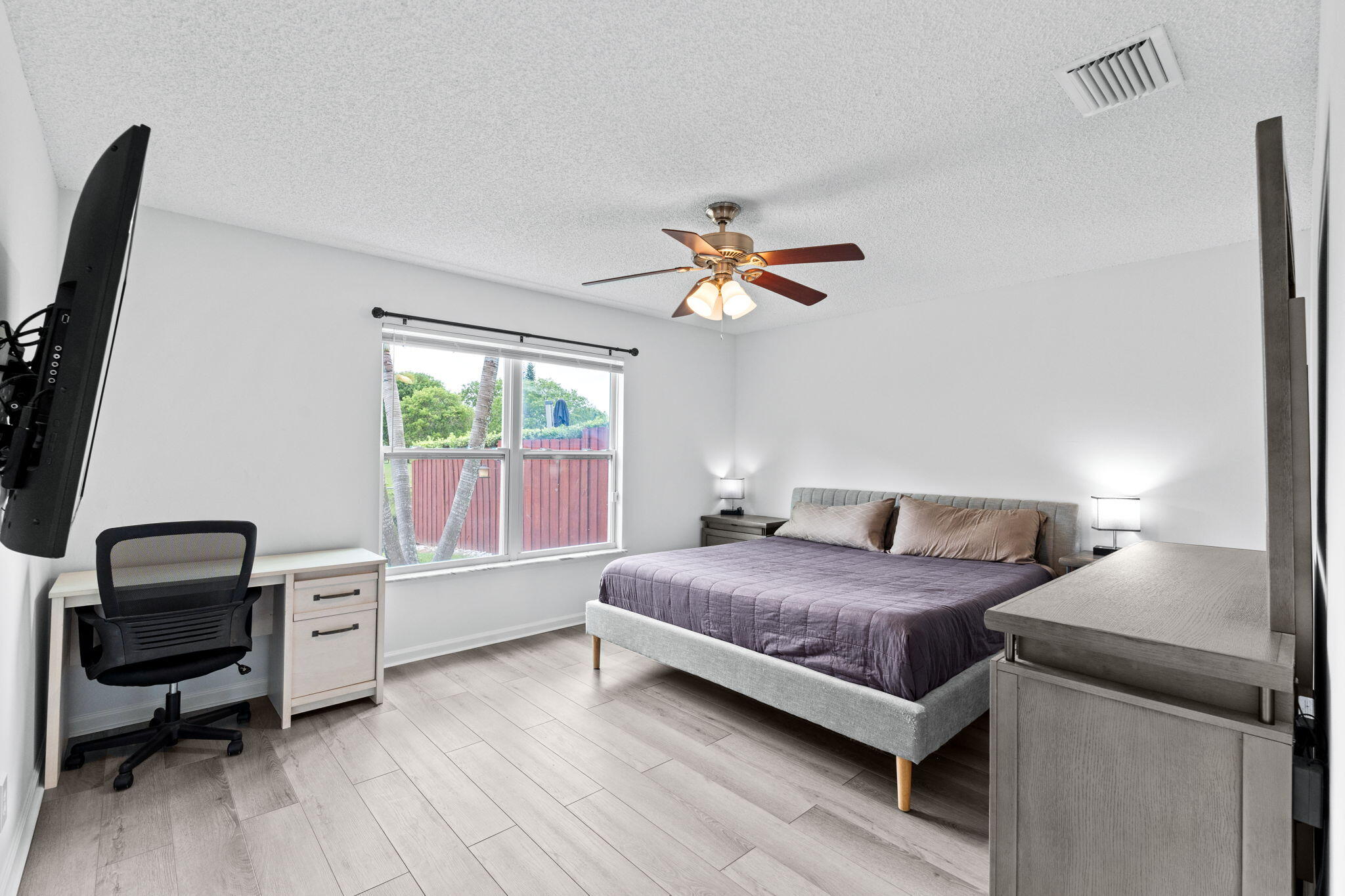 WATERWAY COVE OF WELLINGTON - Residential
