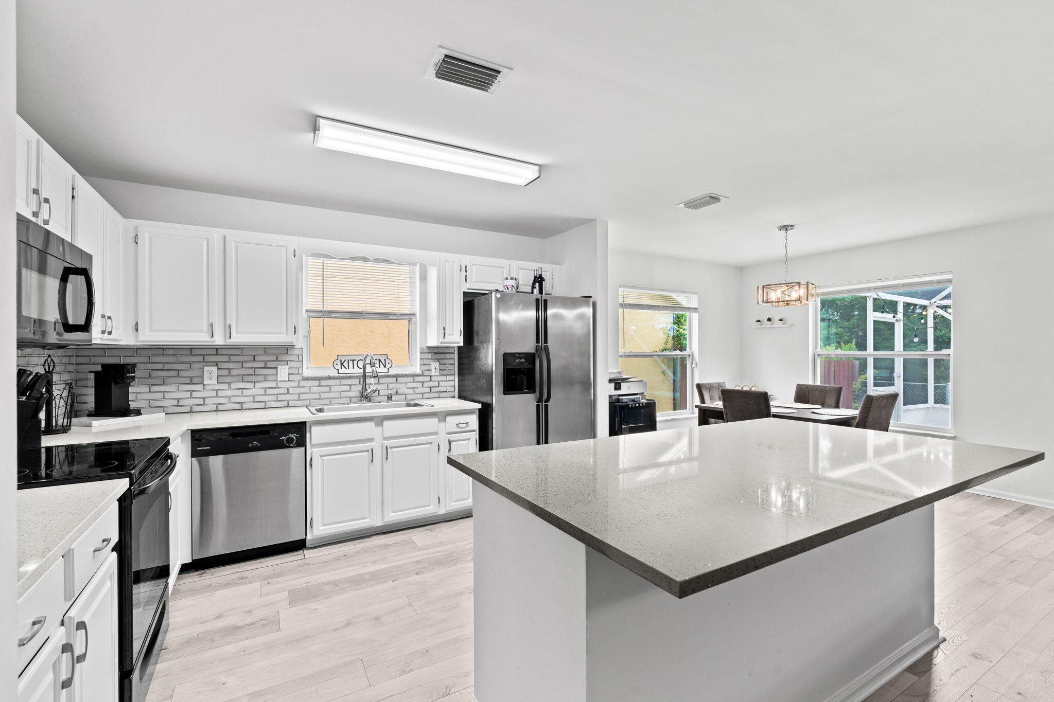 WATERWAY COVE OF WELLINGTON - Residential