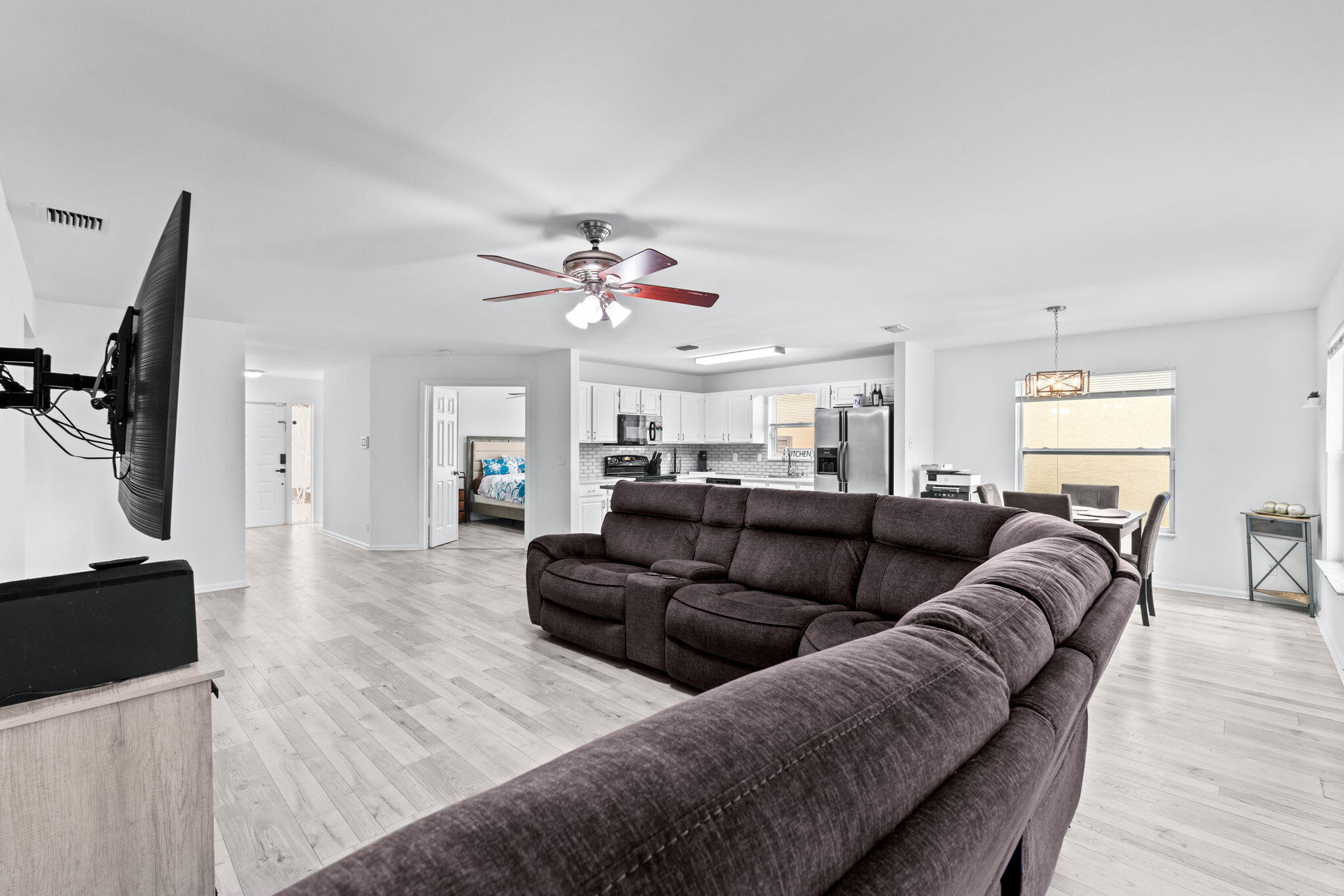 WATERWAY COVE OF WELLINGTON - Residential