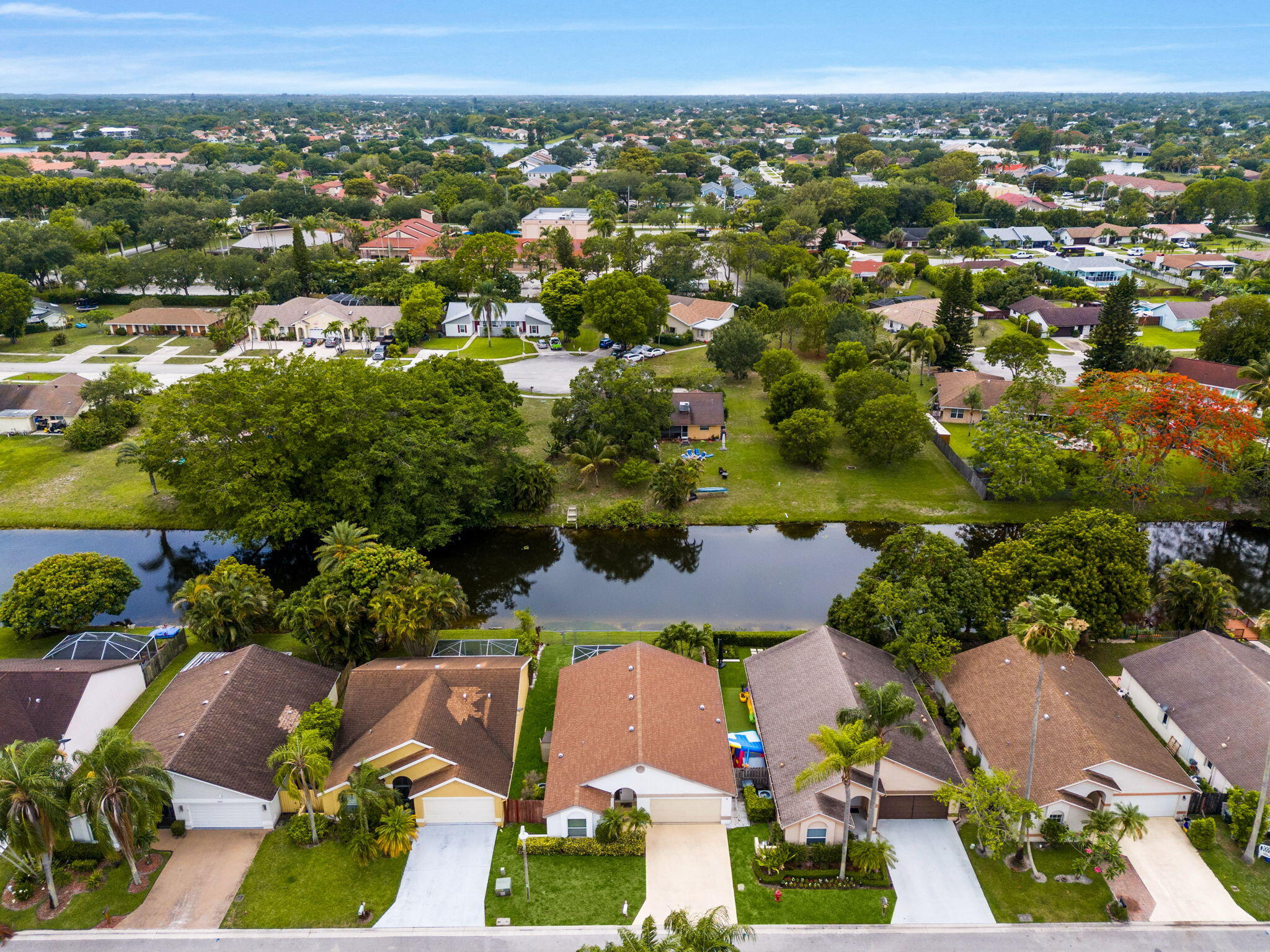 WATERWAY COVE OF WELLINGTON - Residential
