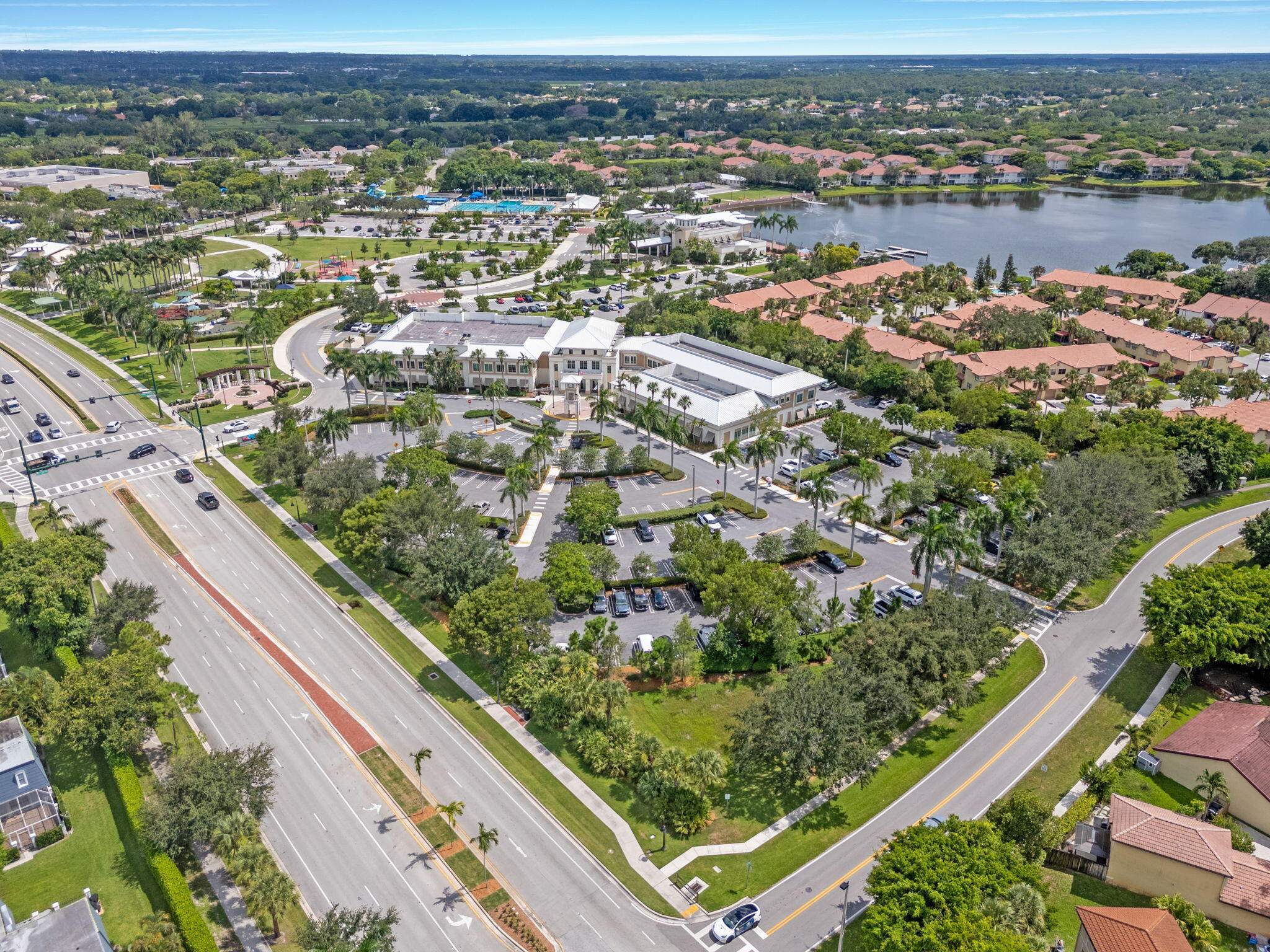 WATERWAY COVE OF WELLINGTON - Residential