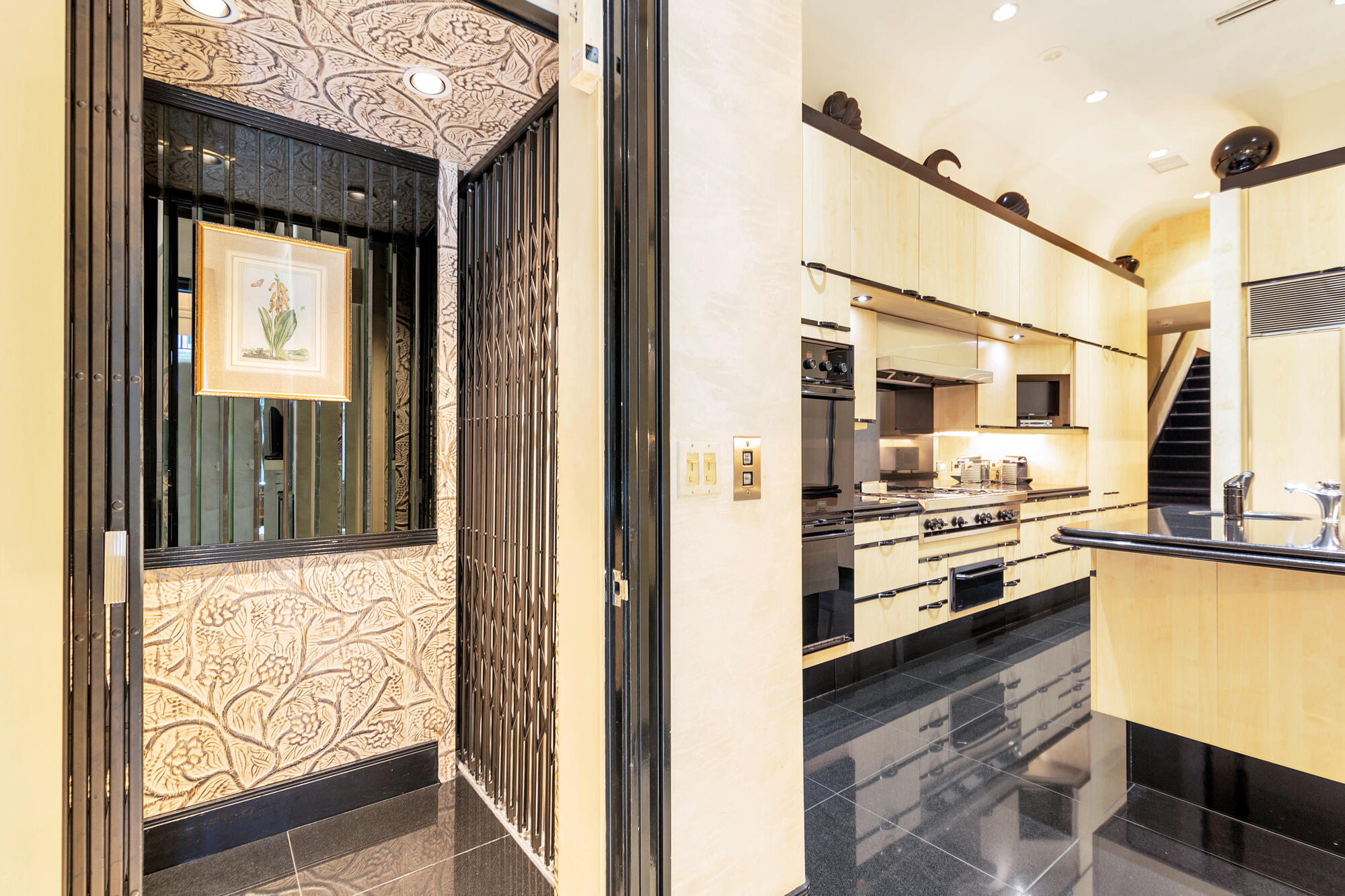 ROYAL PARK - Residential