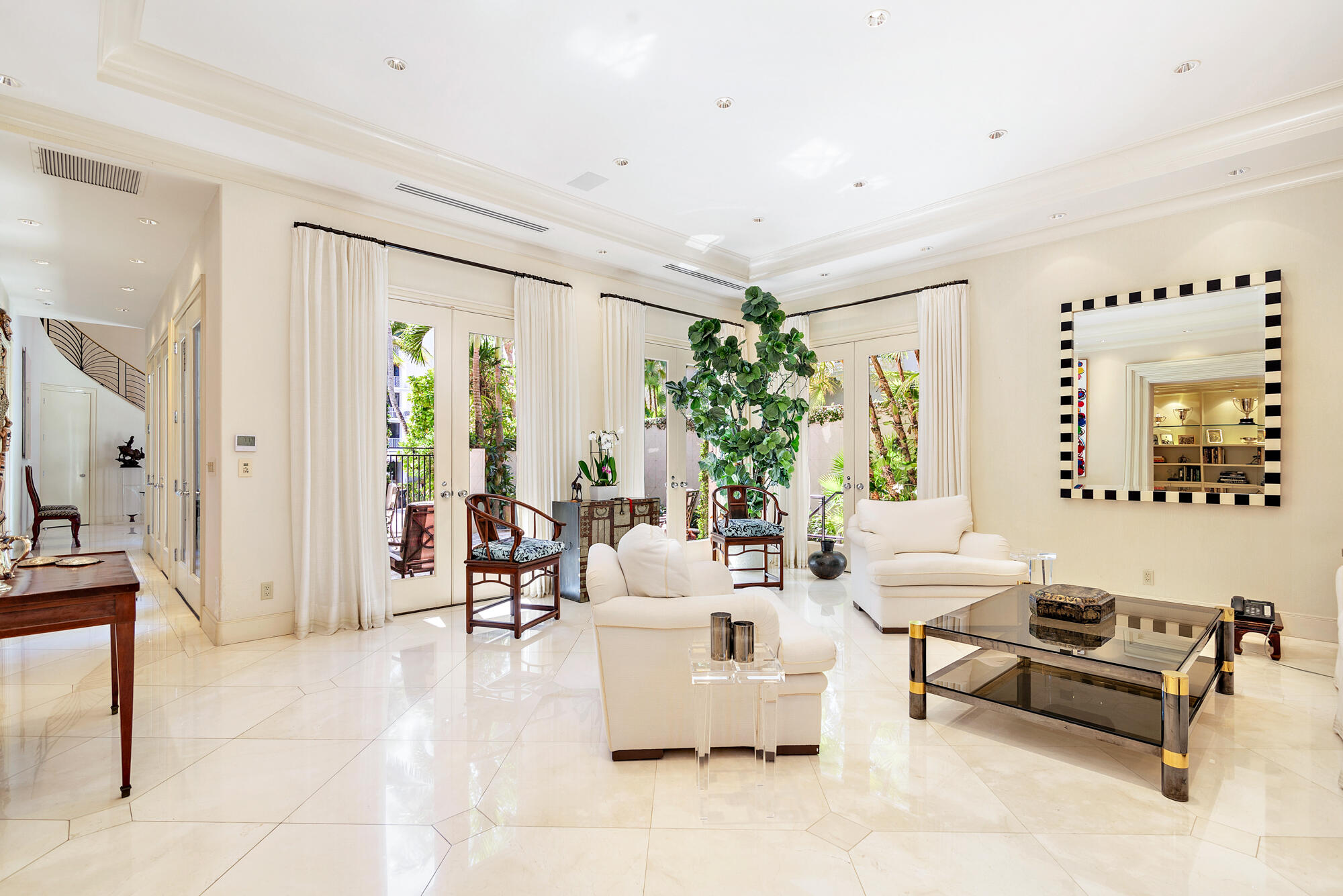 ROYAL PARK - Residential