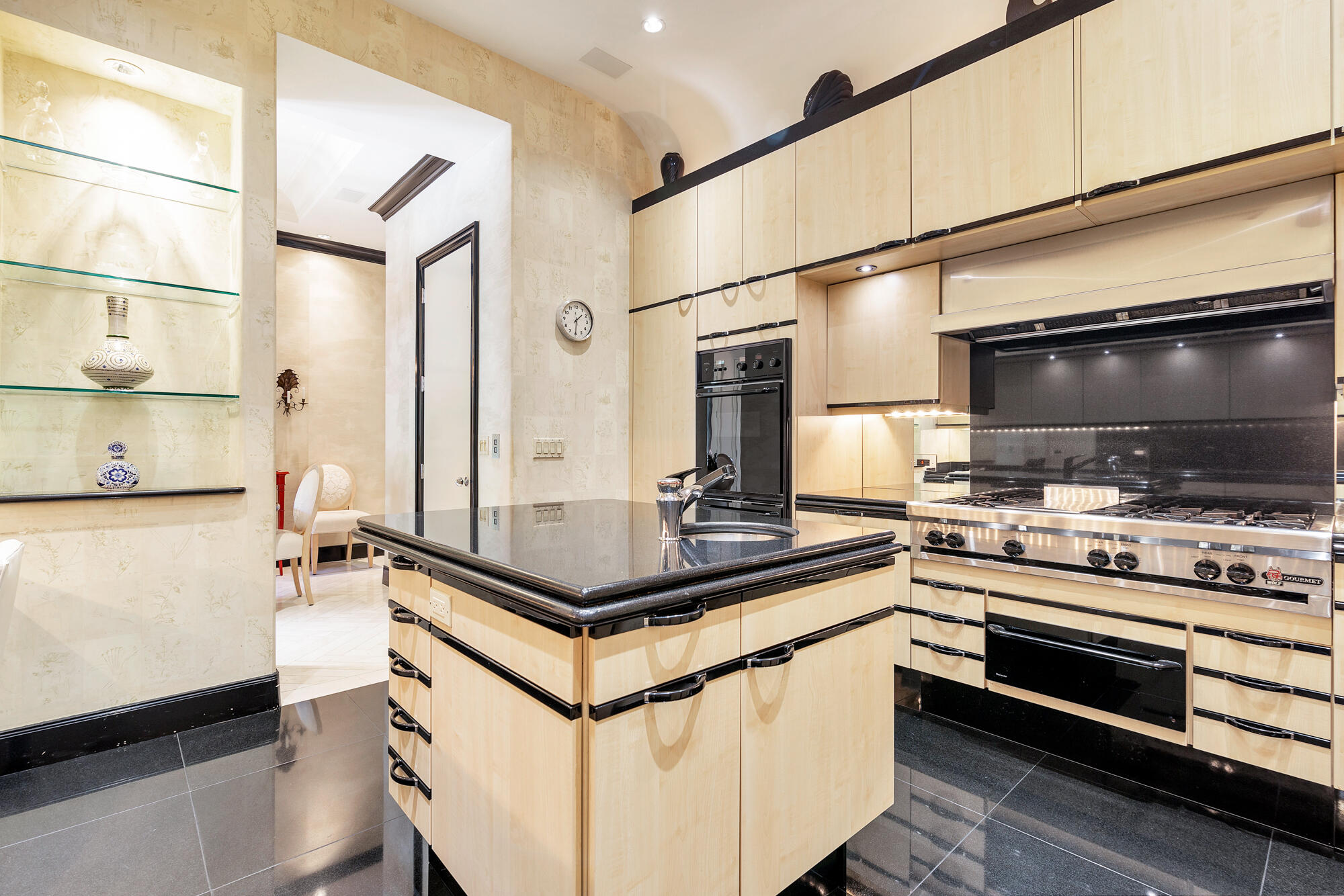 ROYAL PARK - Residential