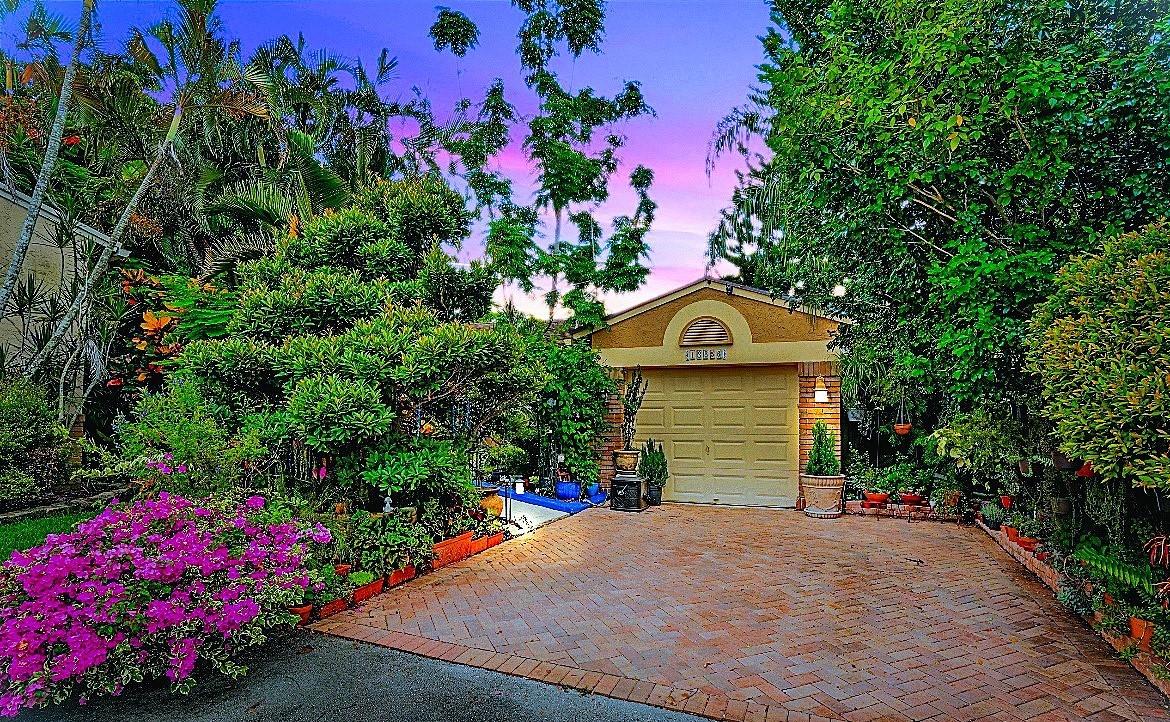 View Davie, FL 33325 house