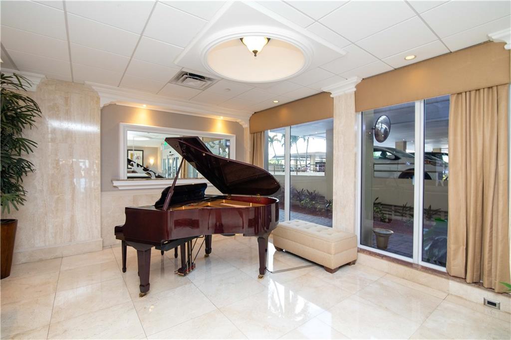 CENTURY PLAZA - Residential