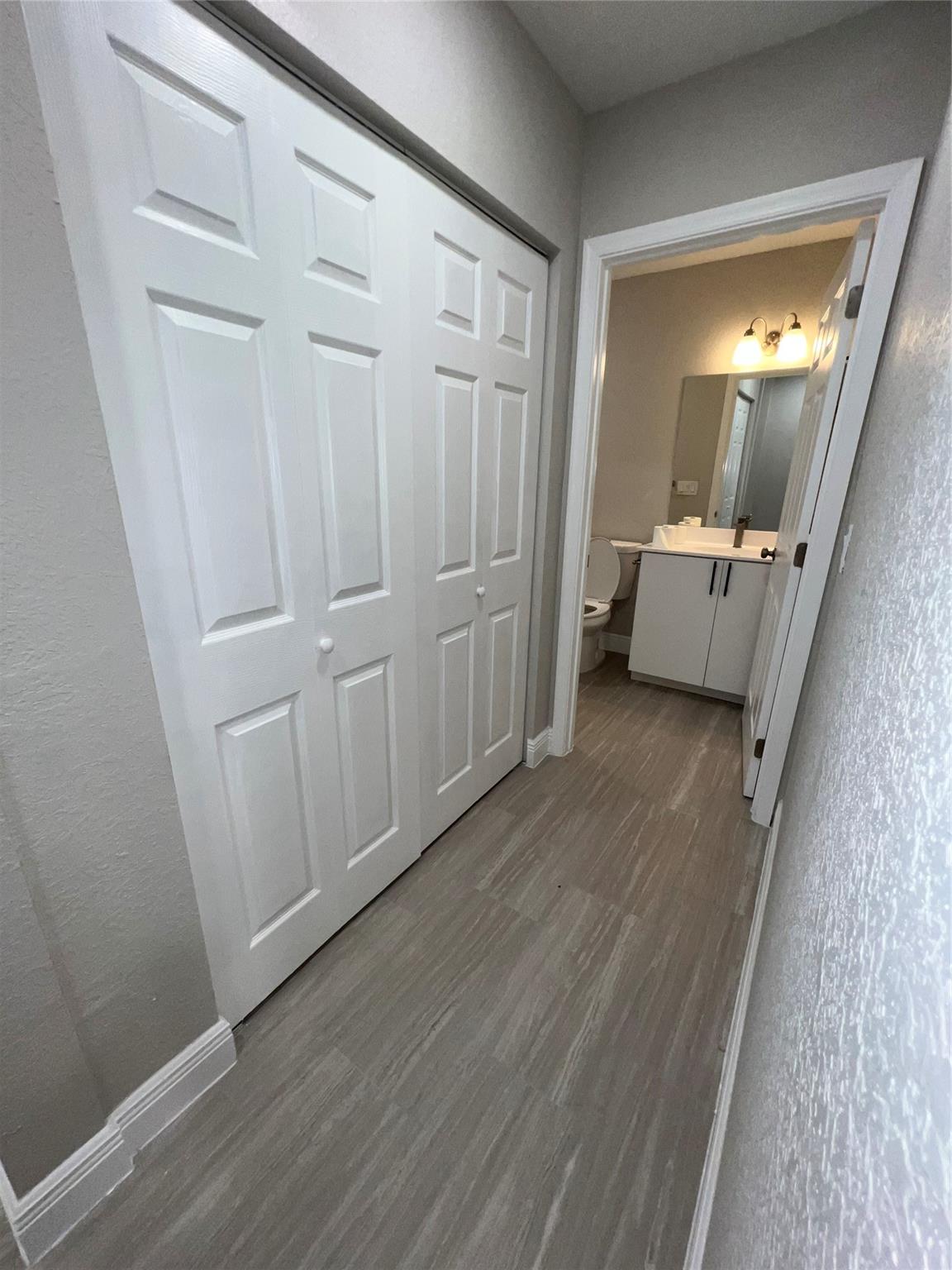 Fairview Add 11-27 B - Residential Lease