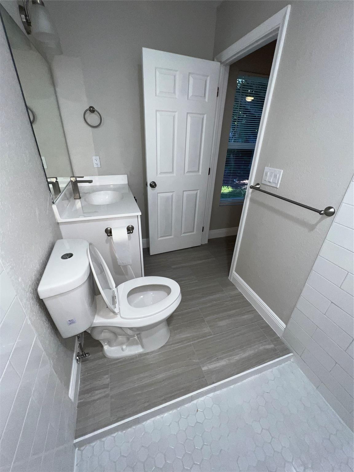 Fairview Add 11-27 B - Residential Lease