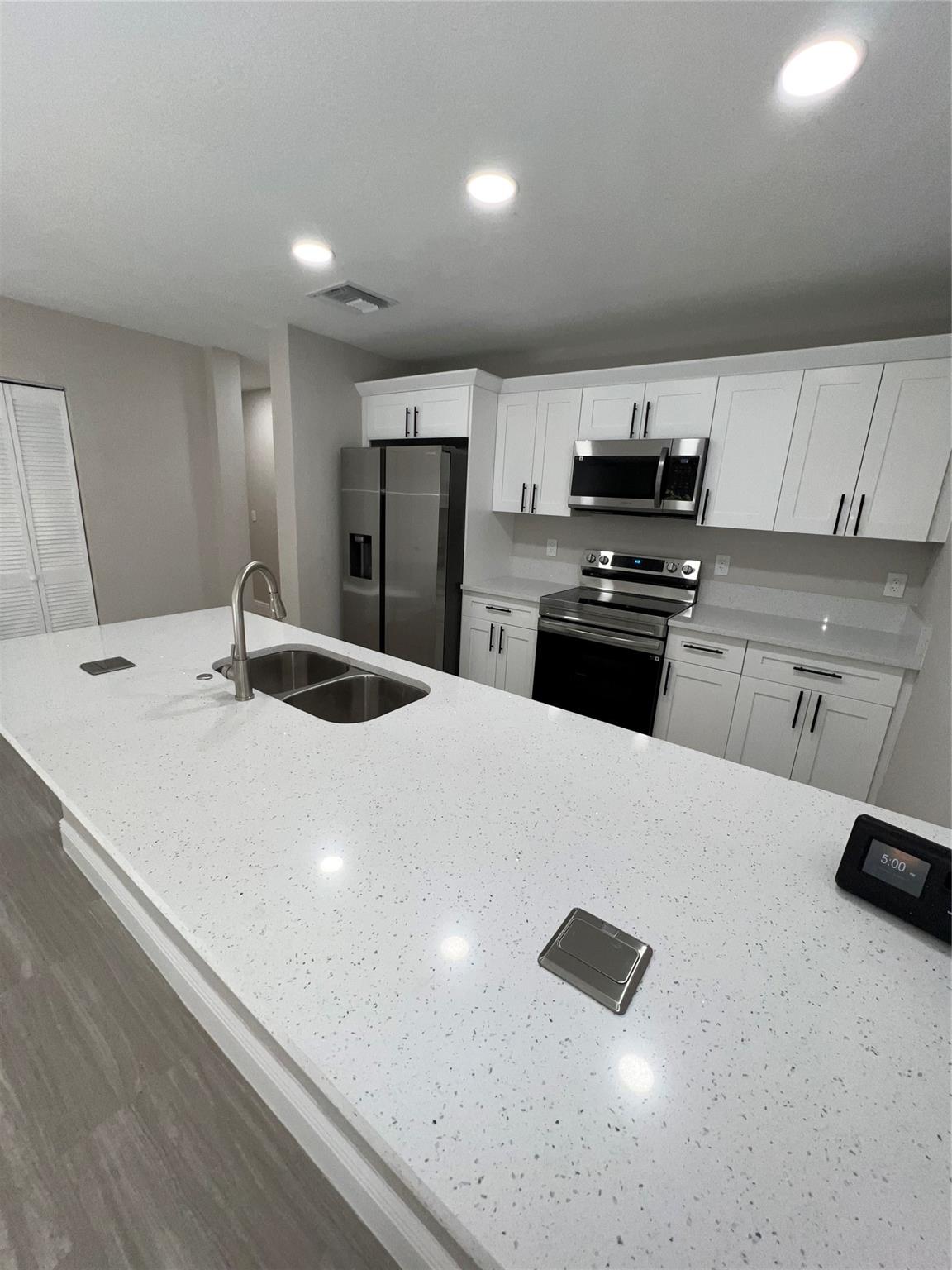 Fairview Add 11-27 B - Residential Lease