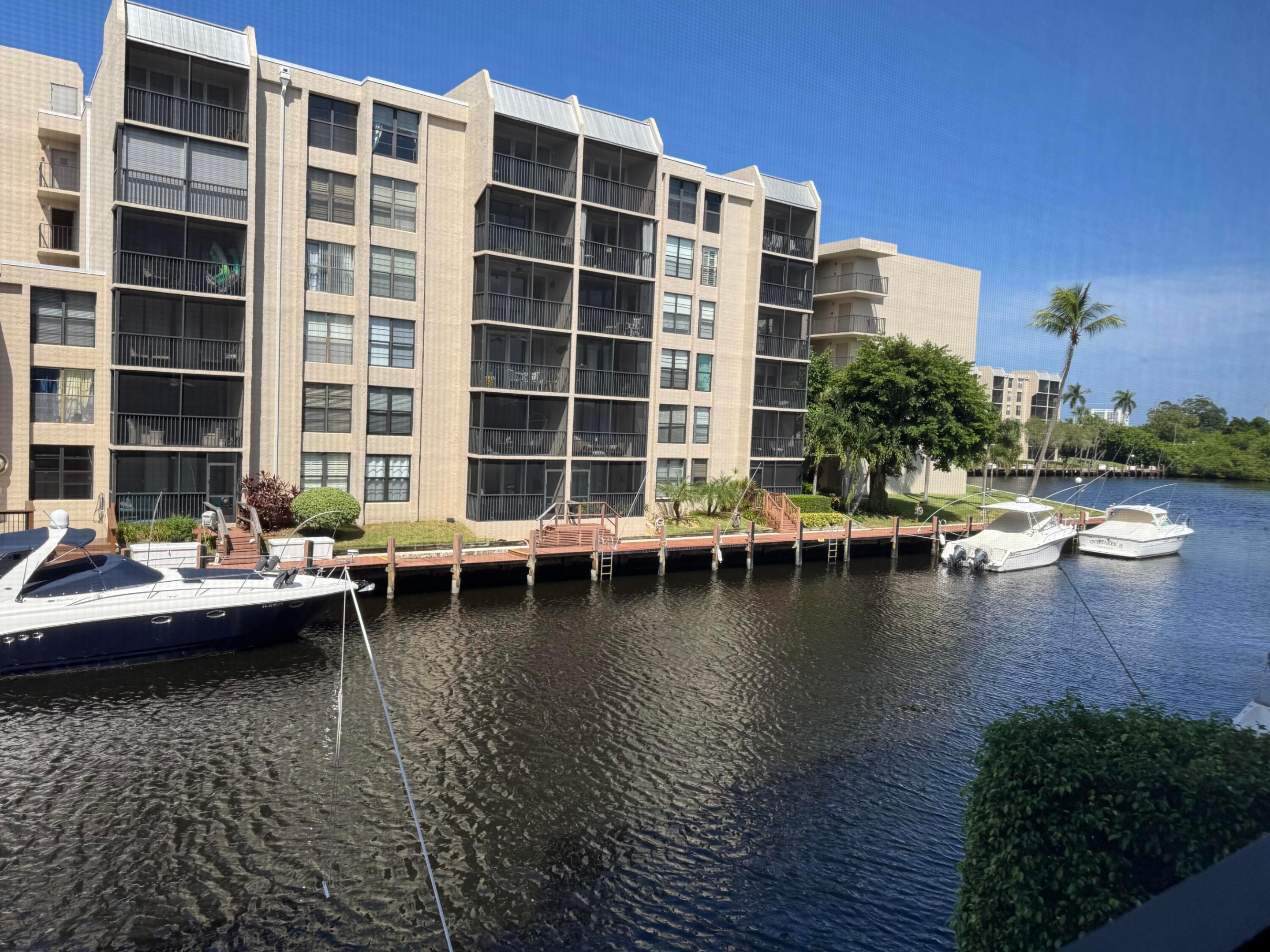 BOCA BAYOU - Residential Lease