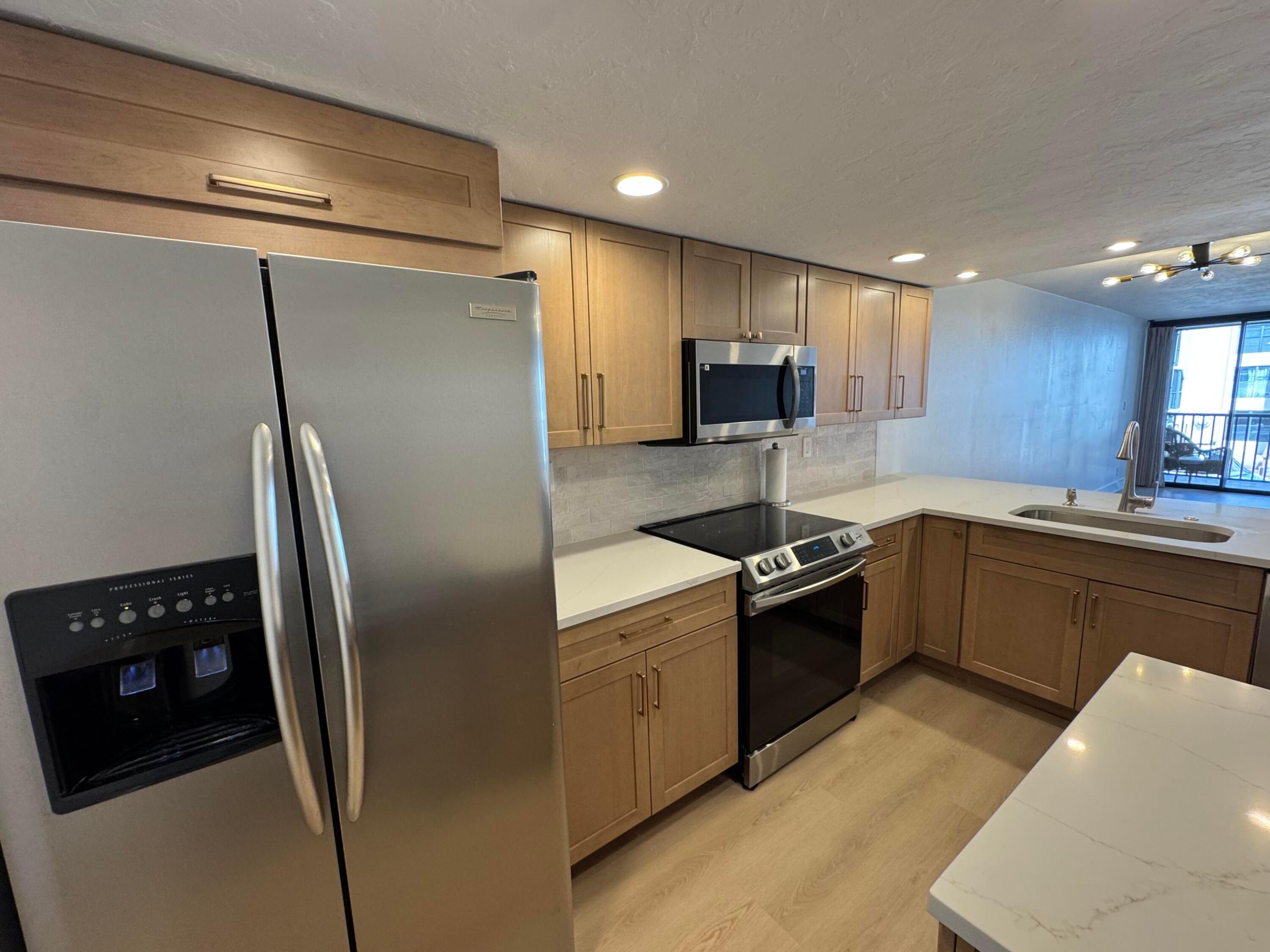 BOCA BAYOU - Residential Lease