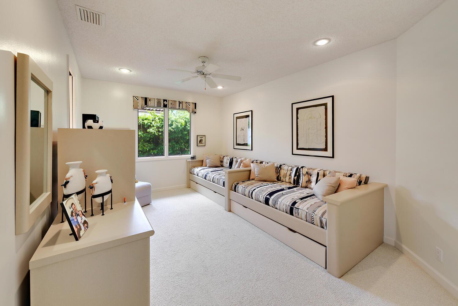 ST ANDREWS COUNTRY CLUB - Residential